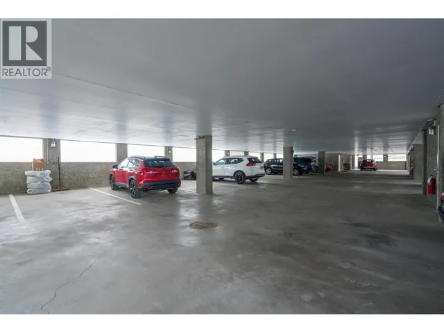 205 - 1693 6TH AVENUE, Prince George 2