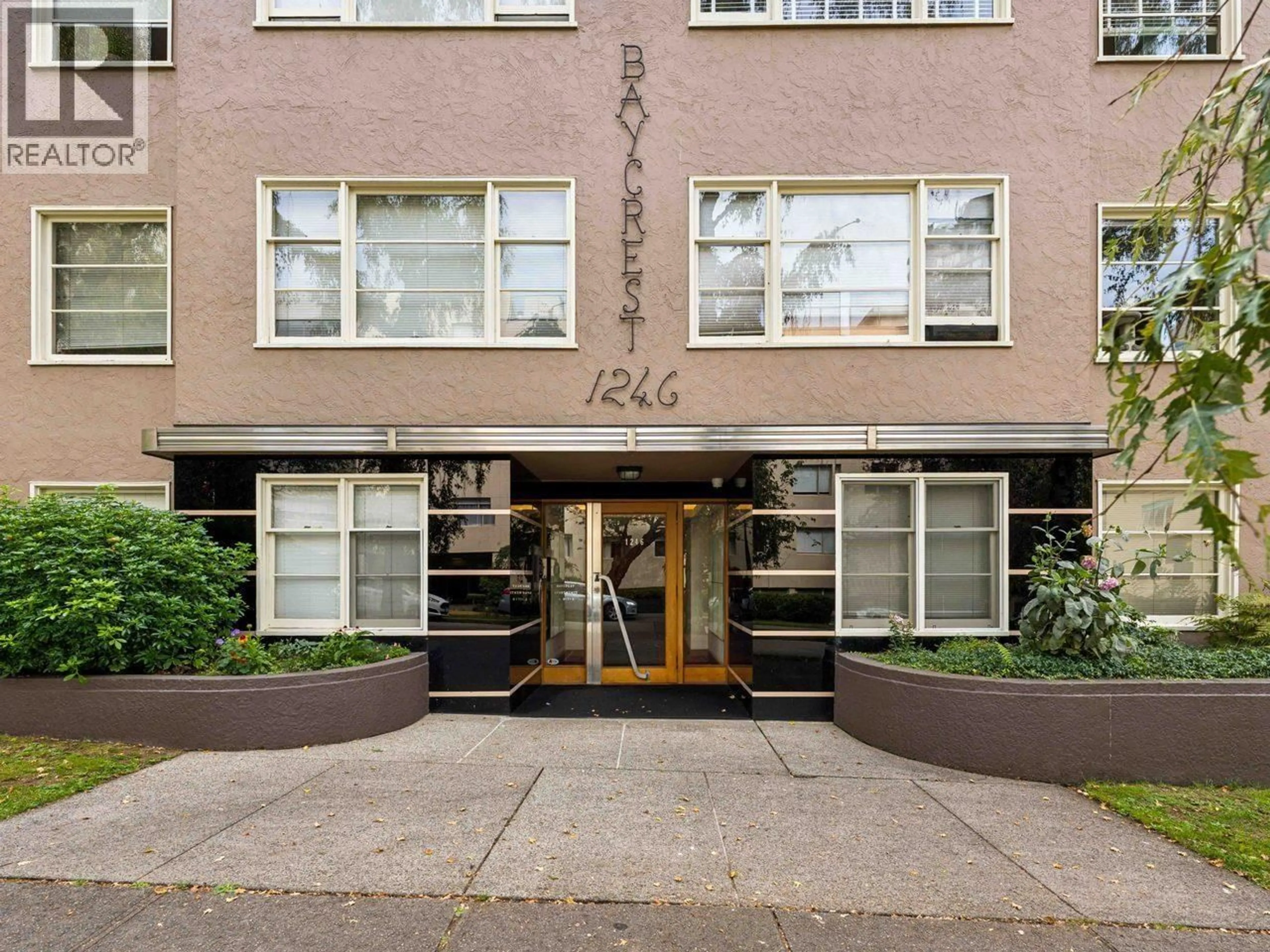 Indoor foyer for 304 - 1246 CARDERO STREET, Vancouver British Columbia V6G2J1