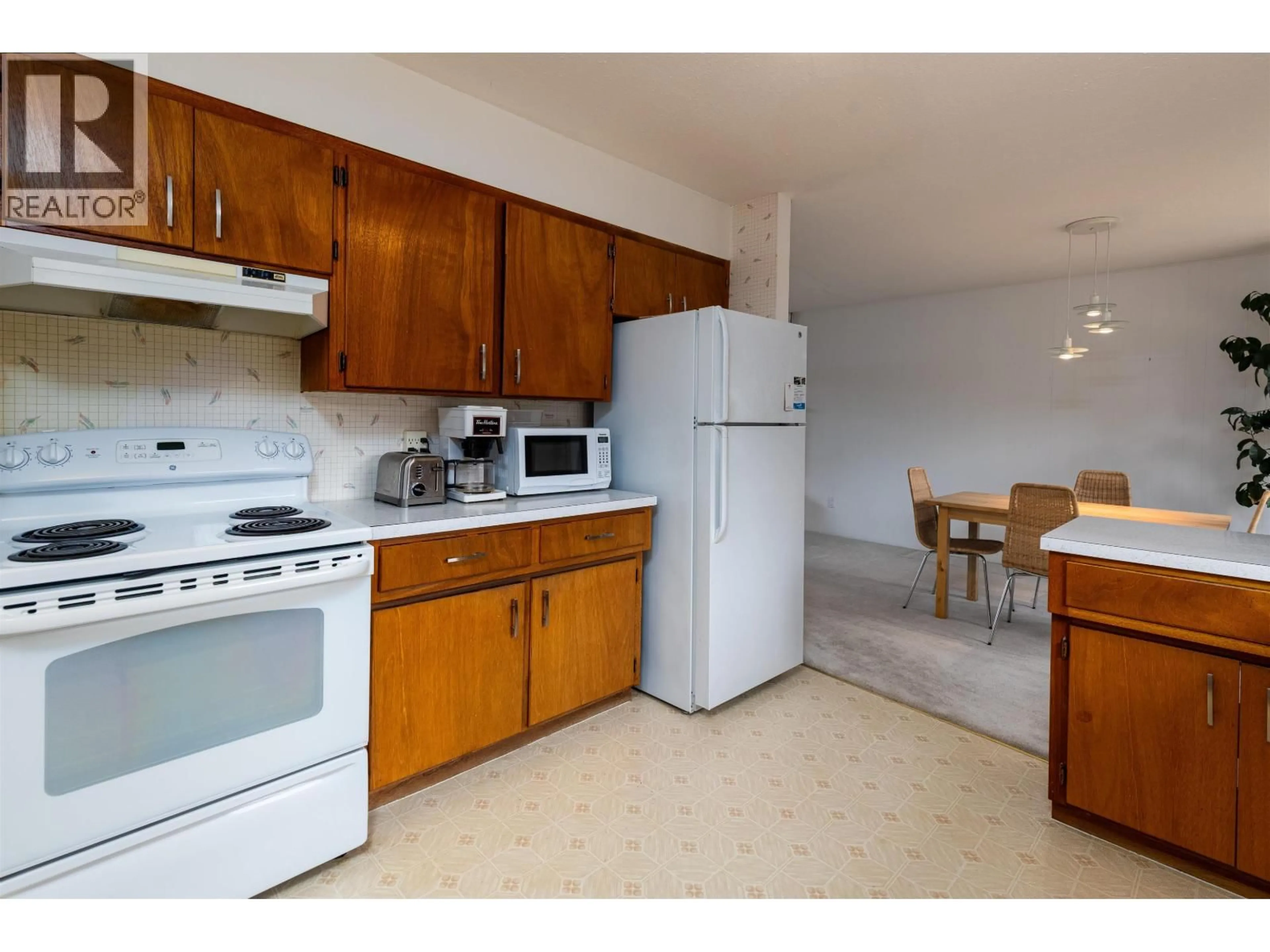 Standard kitchen, unknown for 2214 EVERGREEN STREET, Terrace British Columbia V8G2P8