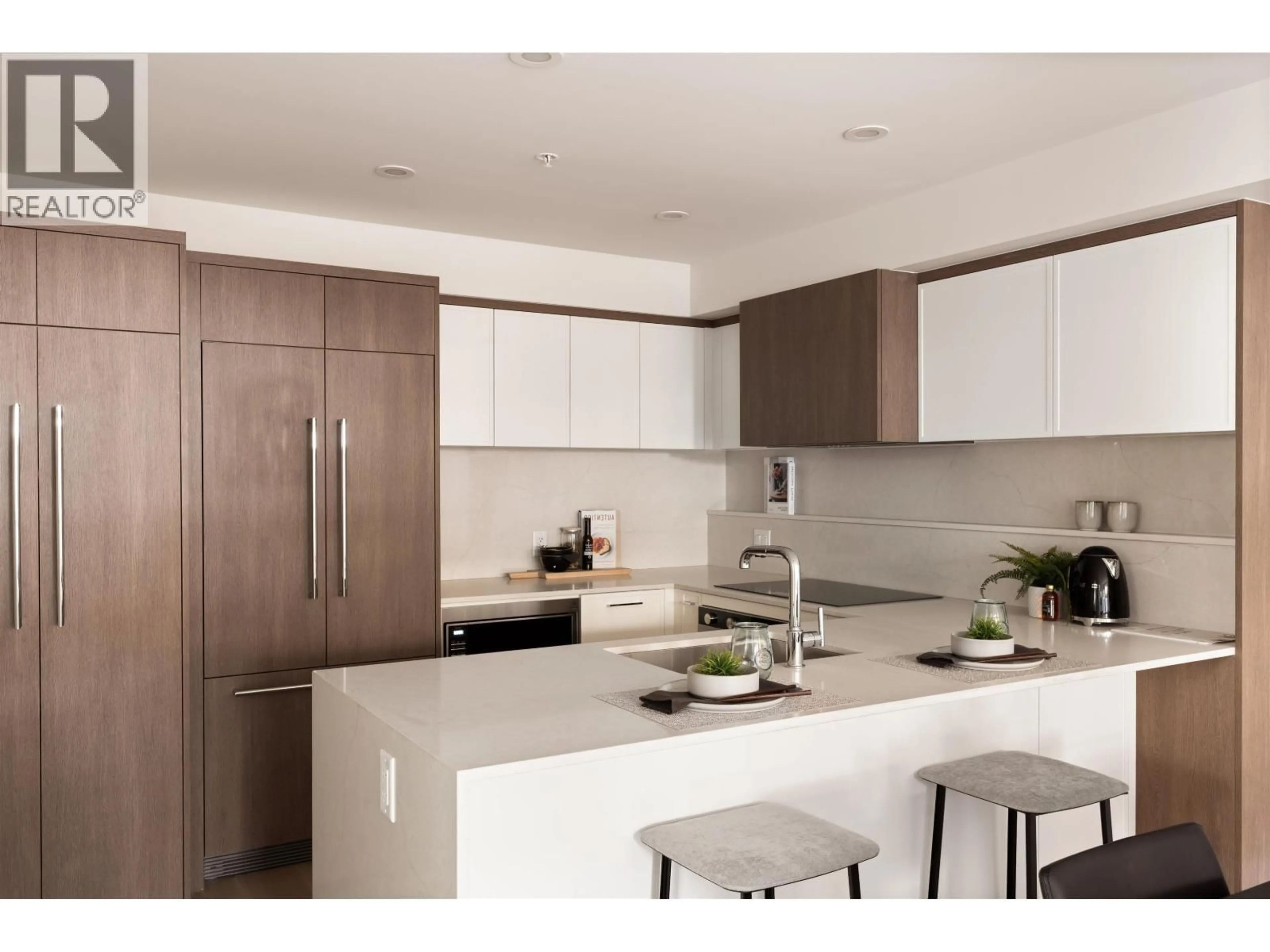 Contemporary kitchen, unknown for 101 - 378 45TH AVENUE, Vancouver British Columbia V5Y0P6