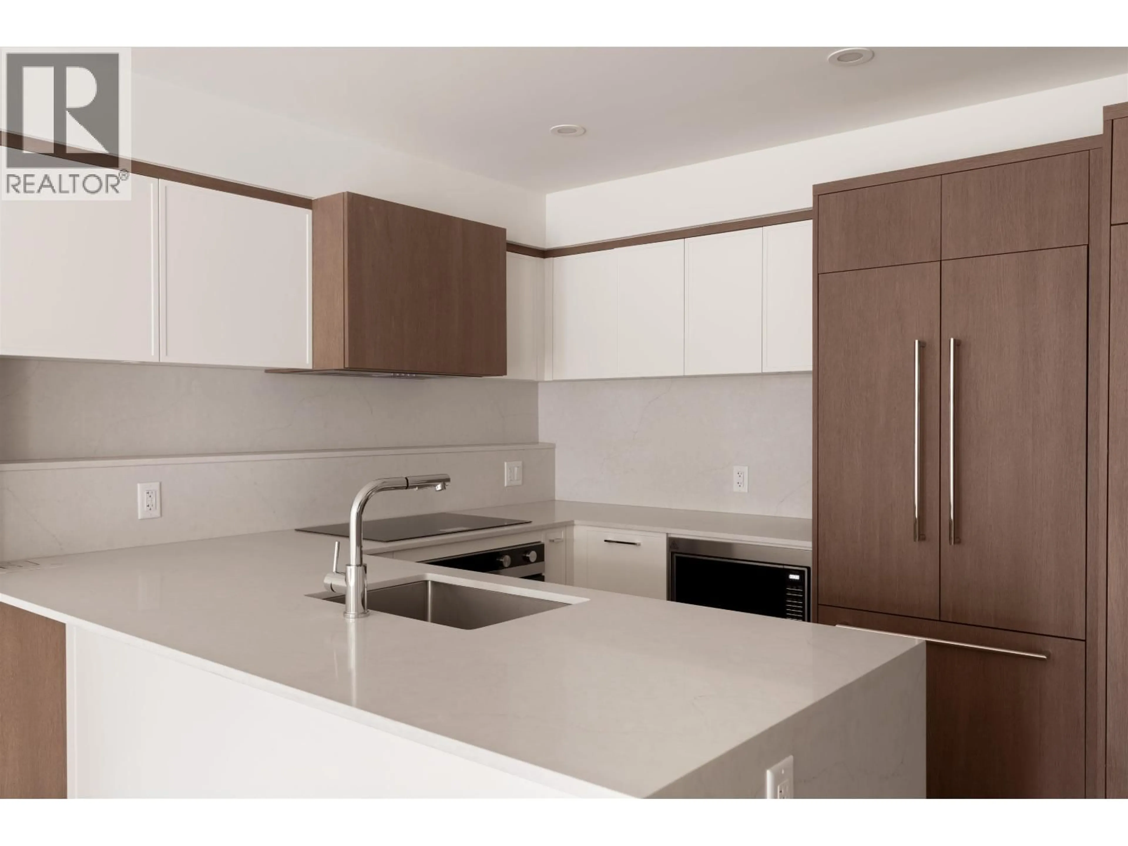 Standard kitchen, unknown for 152 - 408 45TH AVENUE, Vancouver British Columbia V5Y0P6