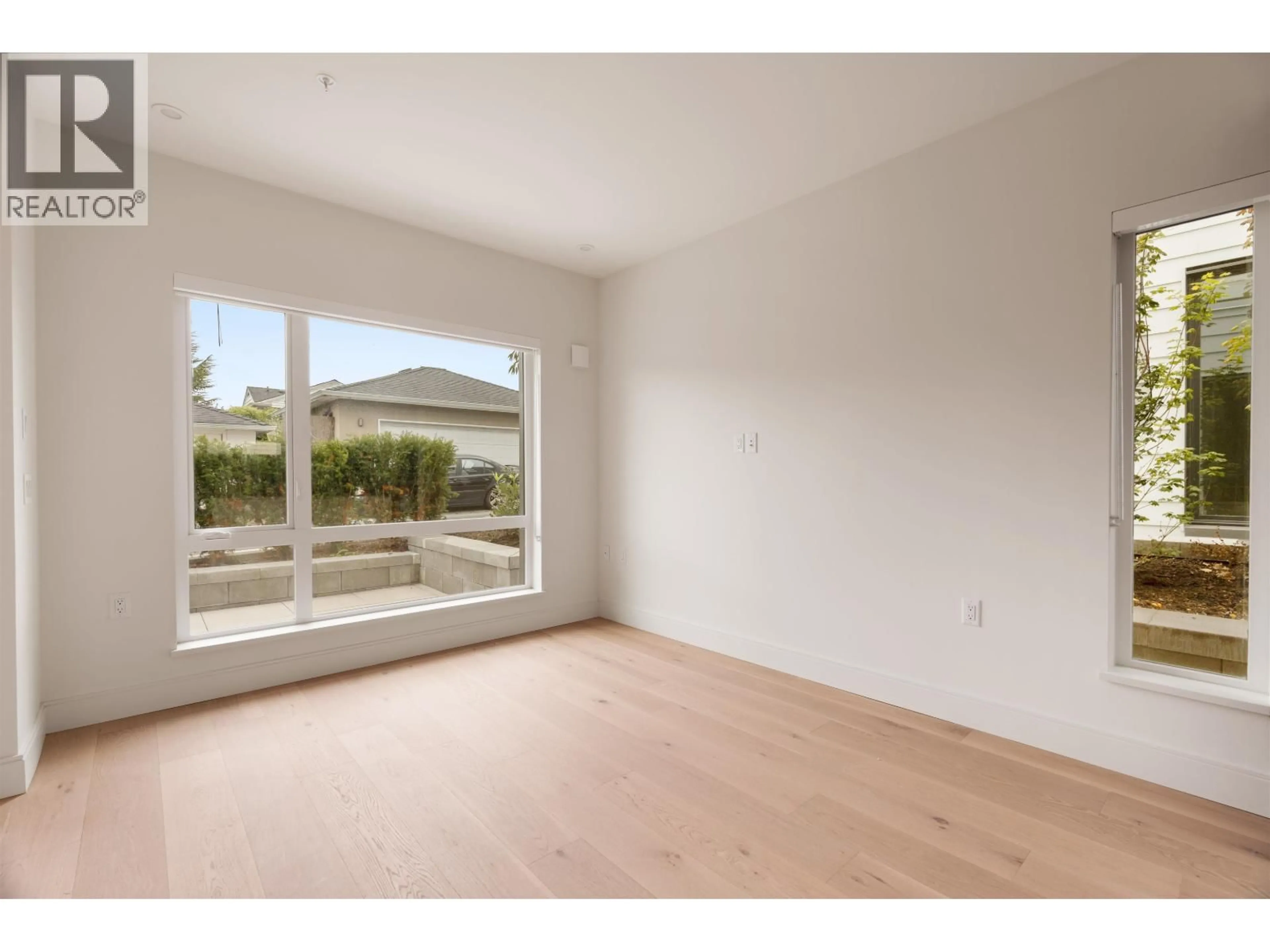 A pic of a room for 386 45TH AVENUE, Vancouver British Columbia V5Y0P6