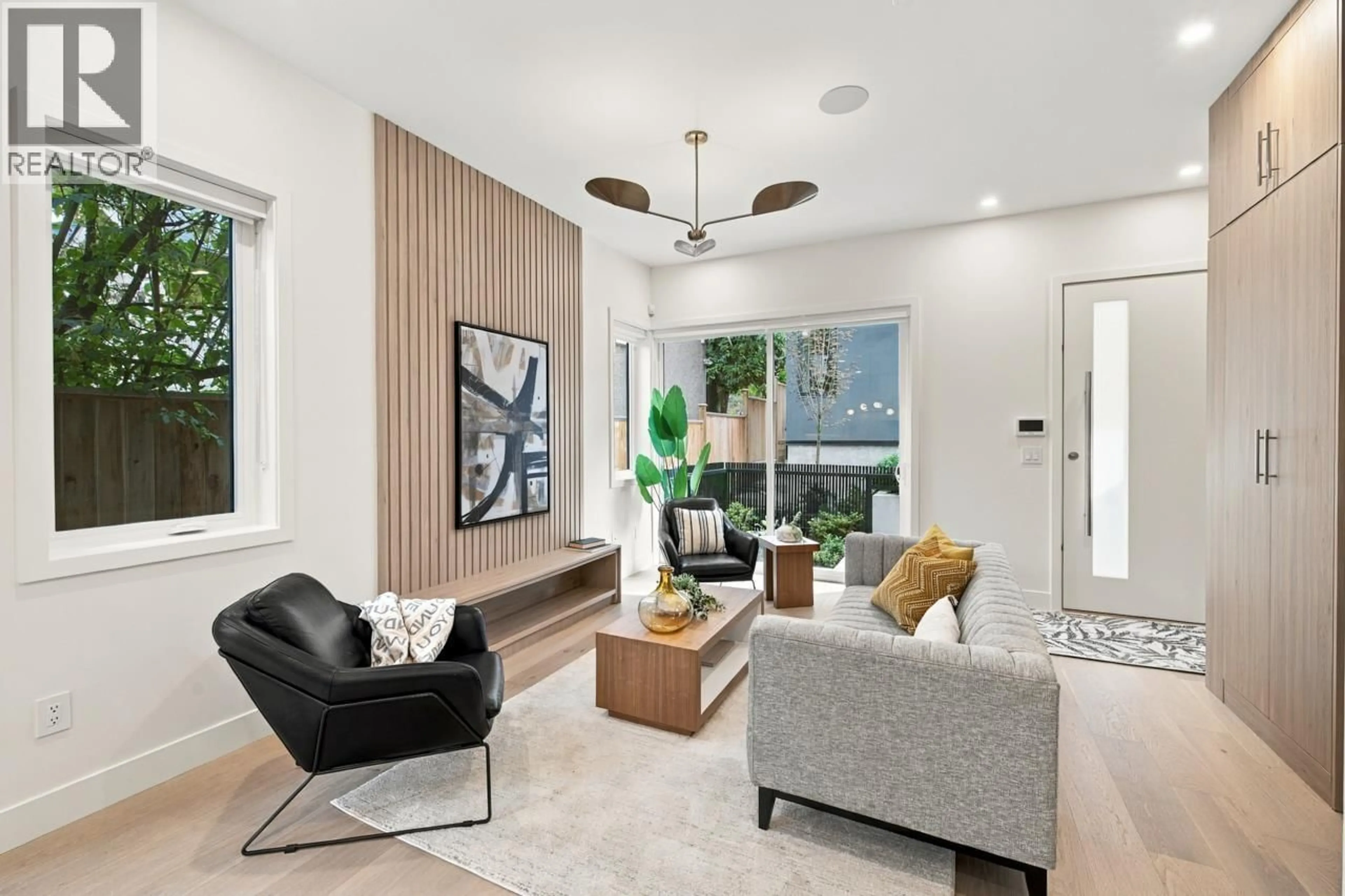 Living room with furniture, unknown for 2 - 2509 KITCHENER STREET, Vancouver British Columbia V5K3C7