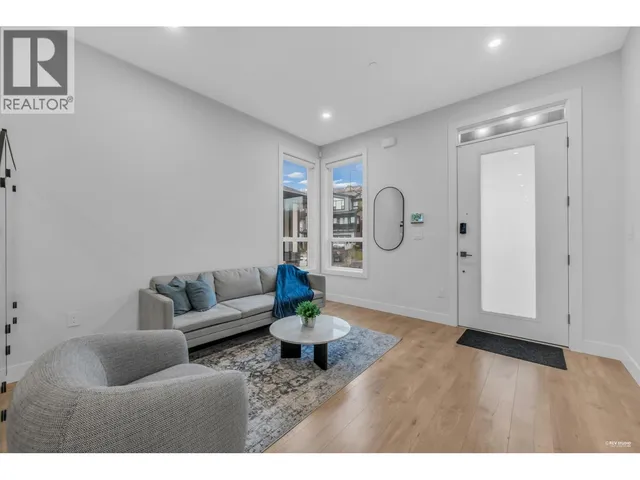 10509 MCVEETY STREET, Maple Ridge 4