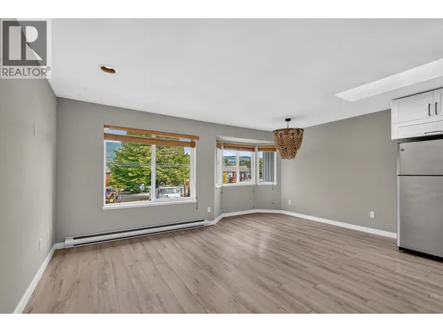 29 - 5761 WHARF AVENUE, Sechelt 5