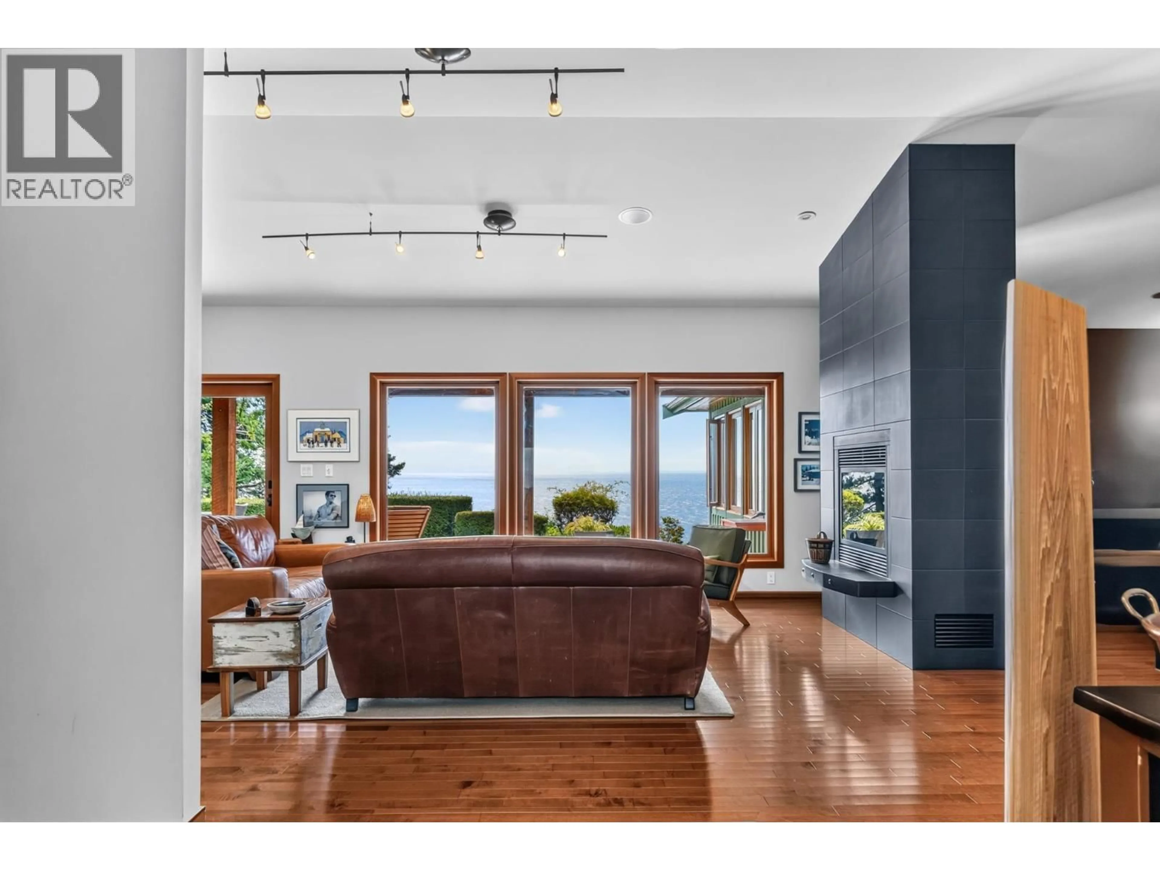 Unknown for 987 GOWER POINT ROAD, Gibsons British Columbia V0N1V3