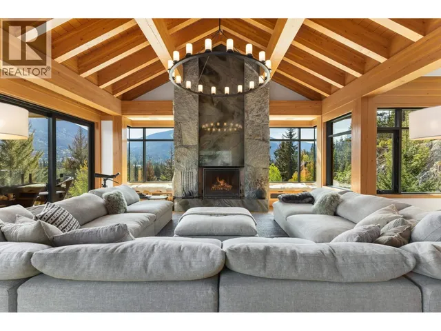 7465 TREETOP LANE, Whistler 2