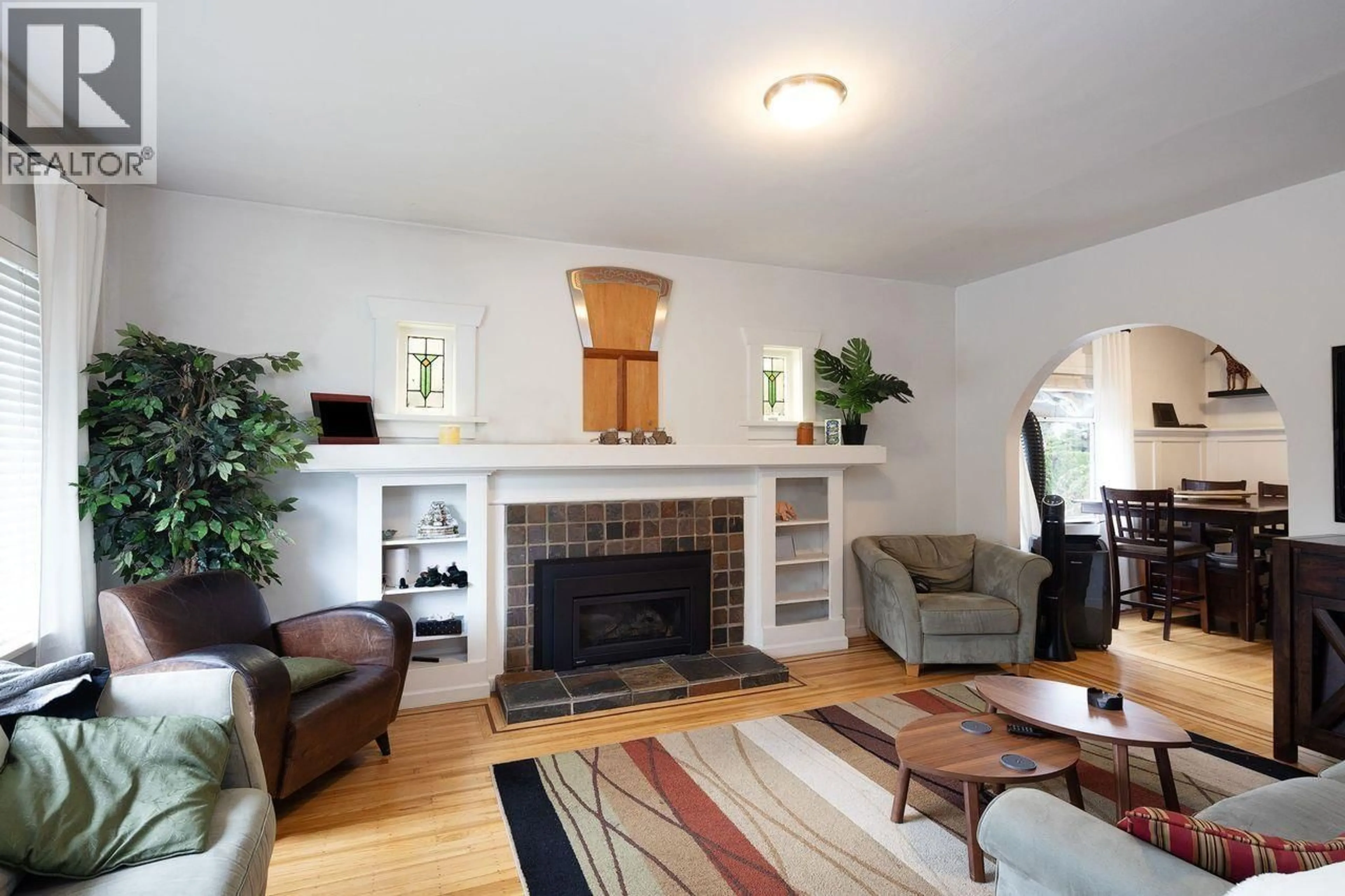 Living room with furniture, unknown for 2078-88 CREELMAN AVENUE, Vancouver British Columbia V6J1C4