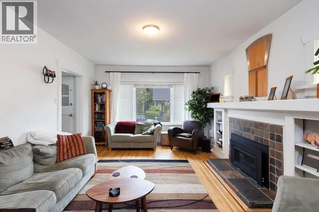 2078-88 CREELMAN AVENUE, Vancouver 5