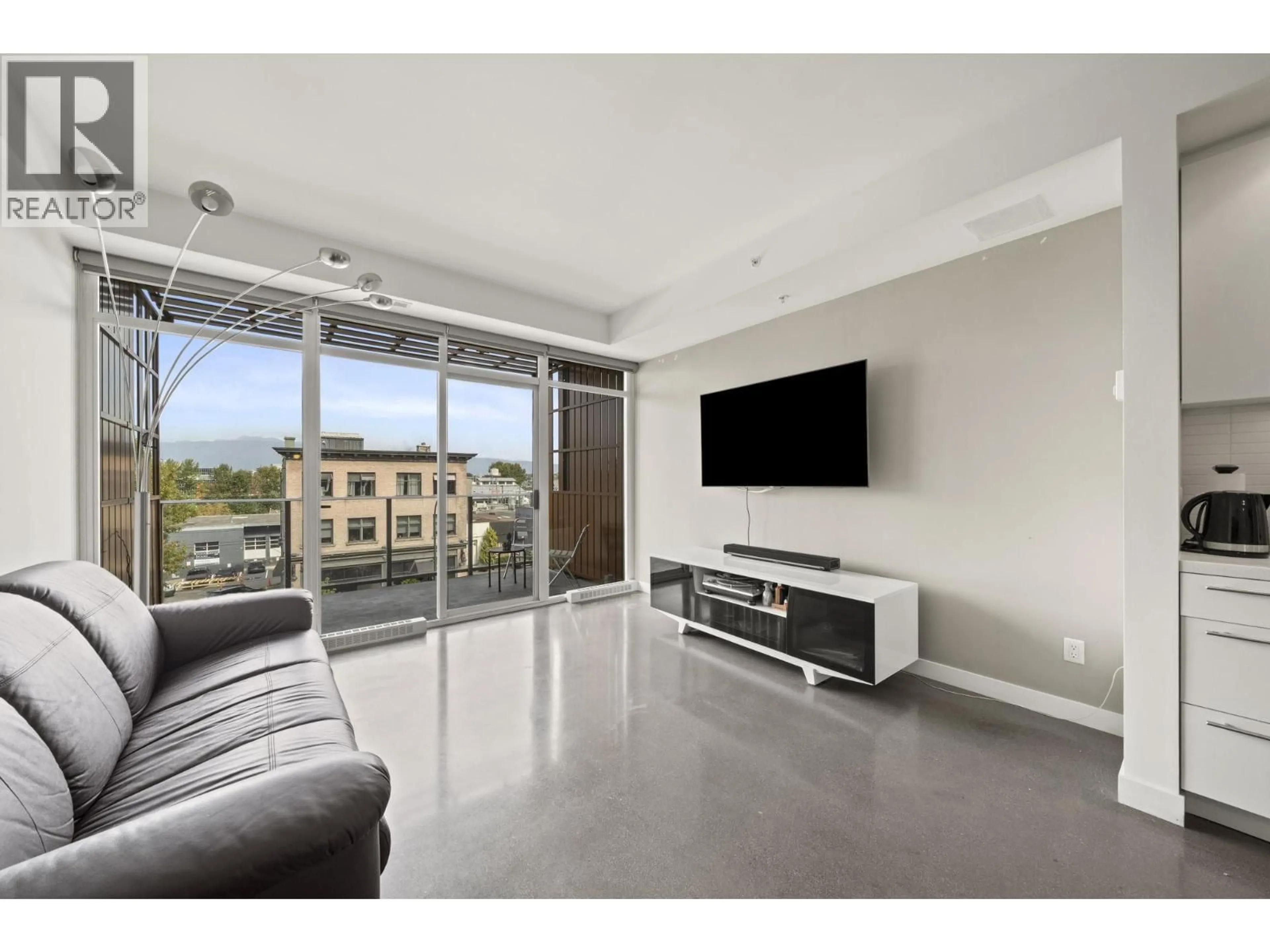 Unknown for 413 - 256 E 2ND AVENUE, Vancouver British Columbia V5T0A7