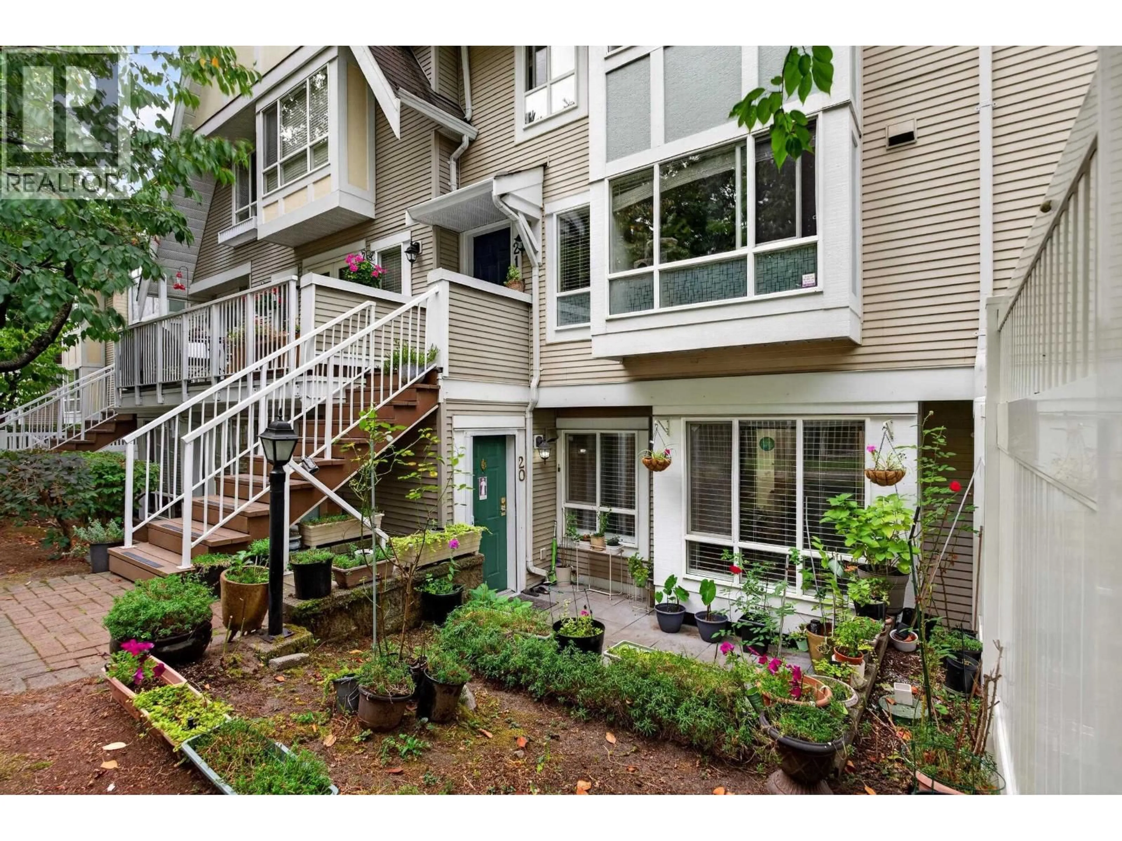 Unknown for 20 - 6588 SOUTHOAKS CRESCENT, Burnaby British Columbia V5E4K1