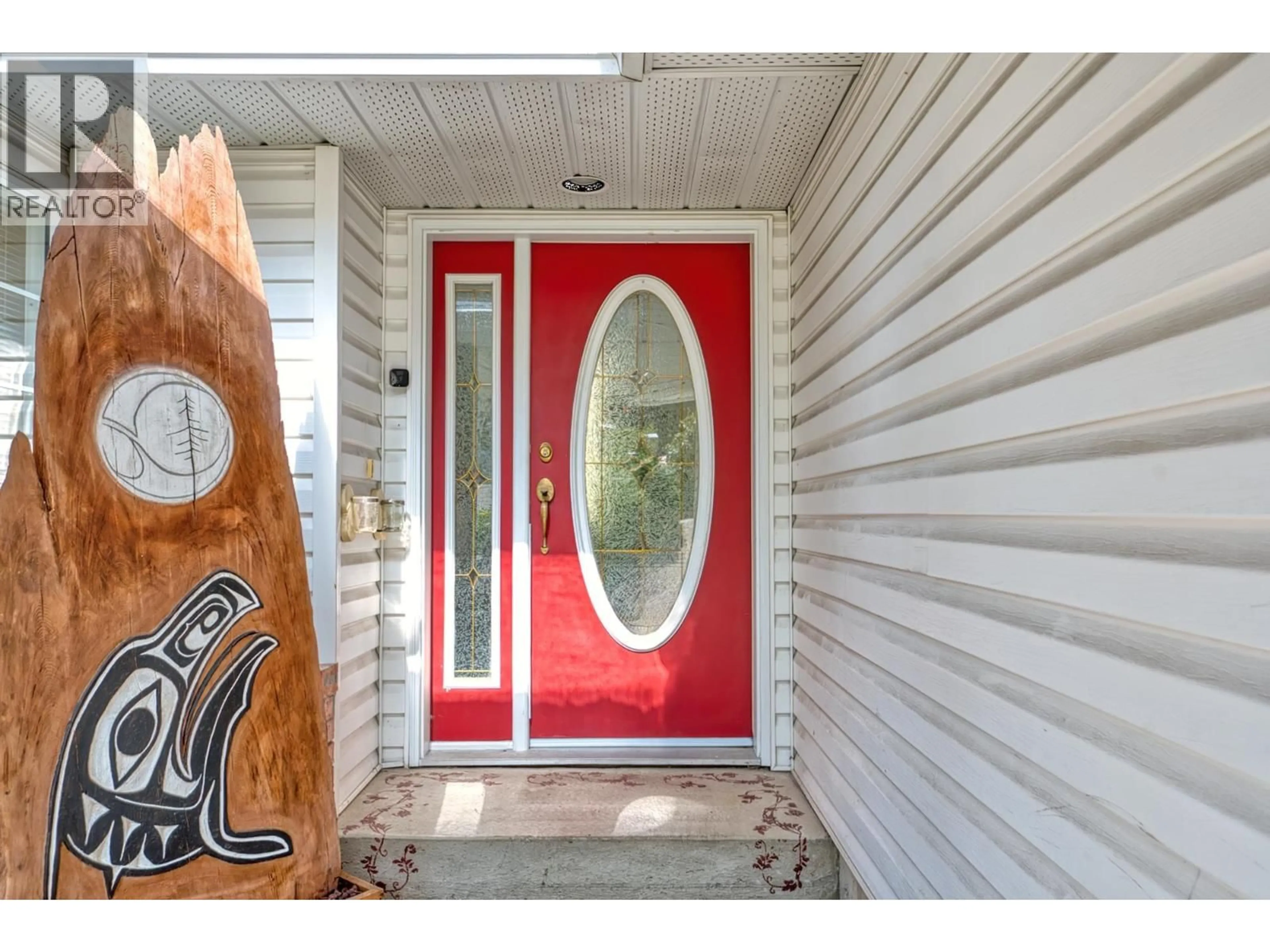 Indoor entryway for 5818 TRAIL AVENUE, Sechelt British Columbia V7Z0L9