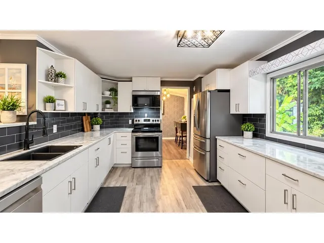 26 - 10221 WILSON STREET, Mission 5