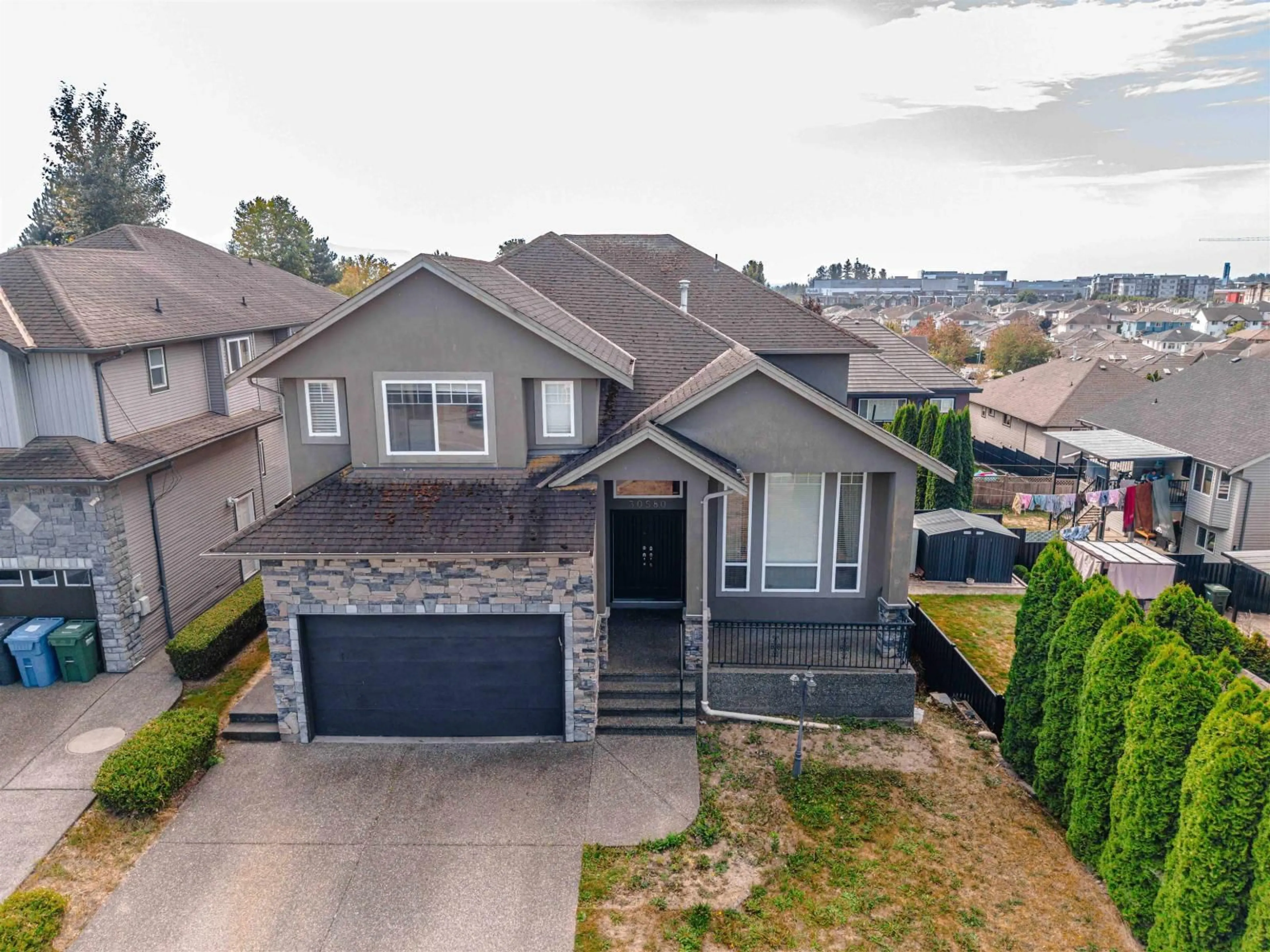 A pic from outside/outdoor area/front of a property/back of a property/a pic from drone, street for 30580 GARNET PLACE, Abbotsford British Columbia V2T6Y5