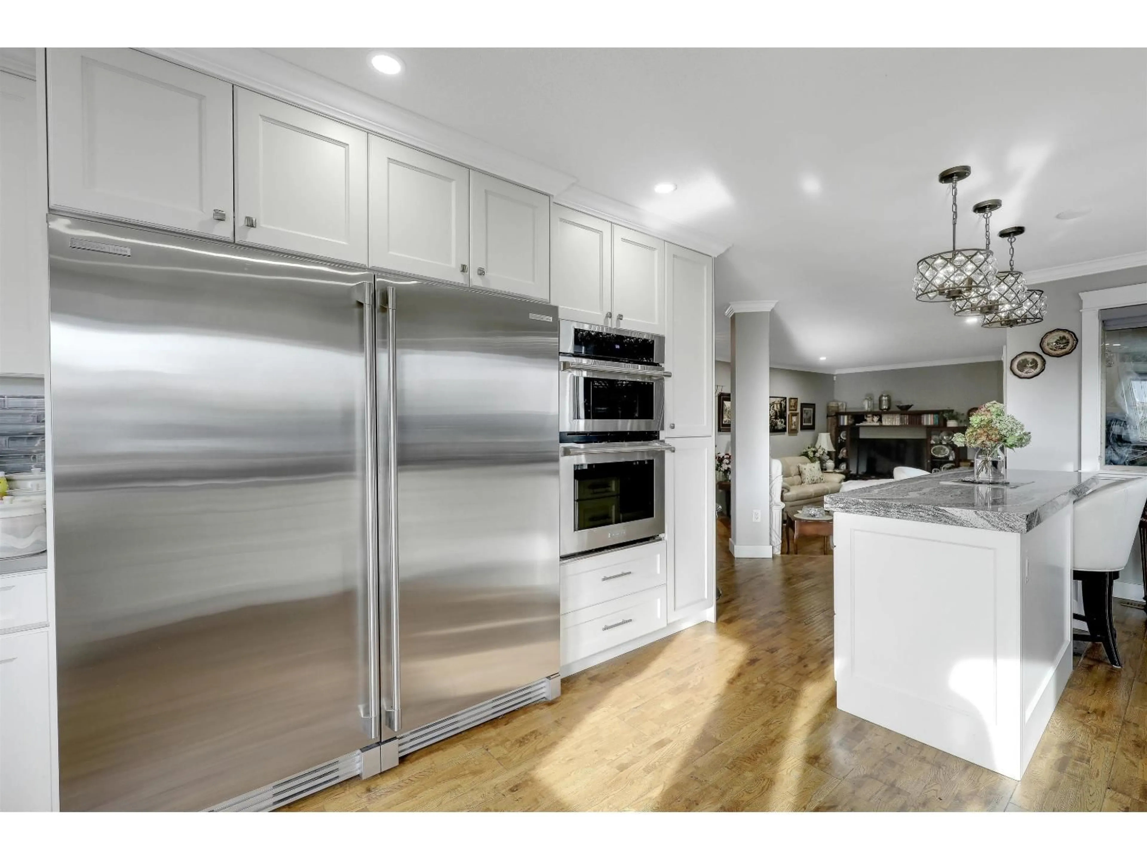 Contemporary kitchen, unknown for 16346 80 AVENUE, Surrey British Columbia V4N0X3
