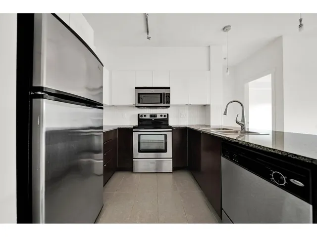 437 - 13733 107A AVENUE, Surrey 4