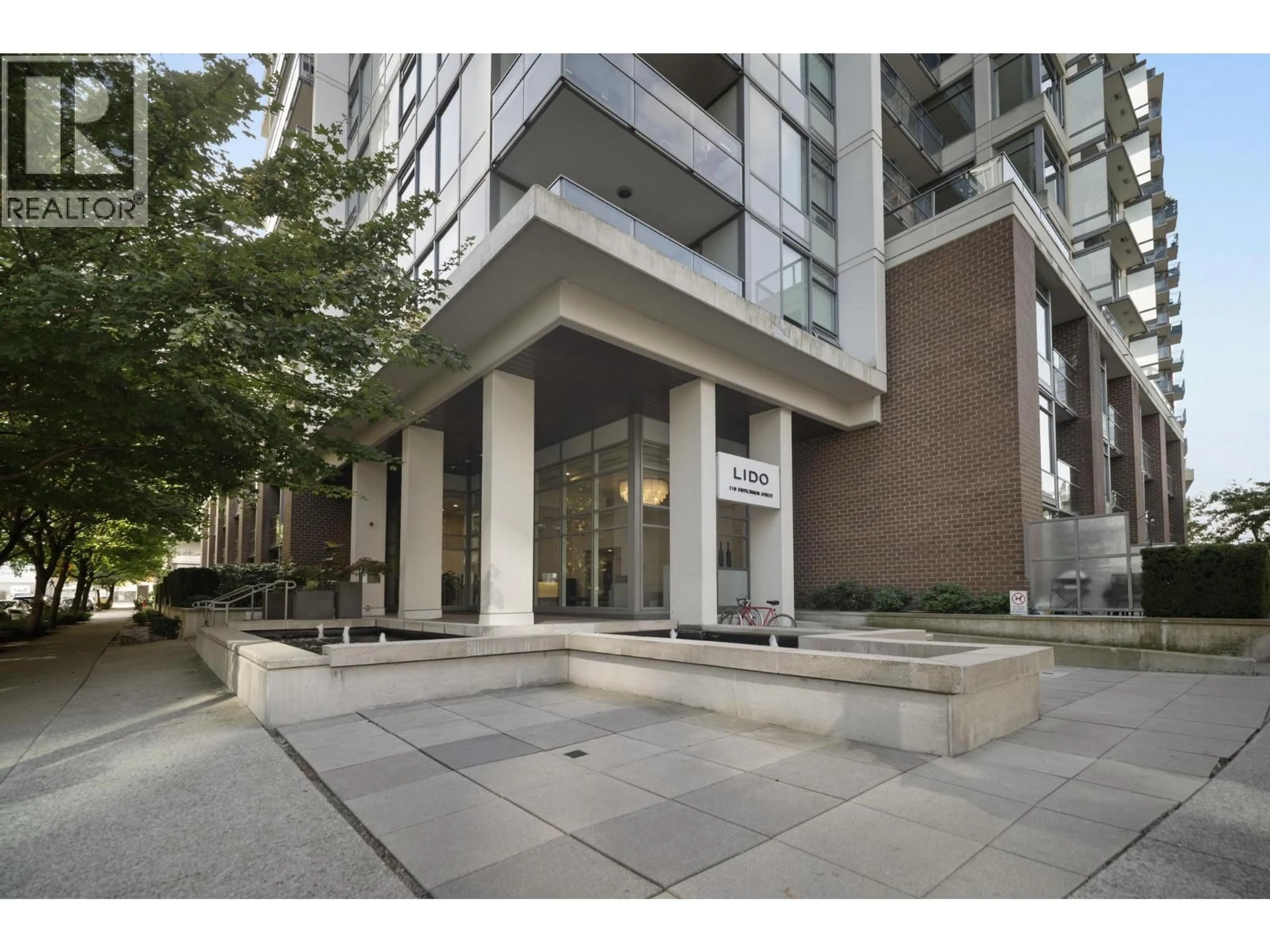 Indoor foyer for 907 - 110 SWITCHMEN STREET, Vancouver British Columbia V6A0C6