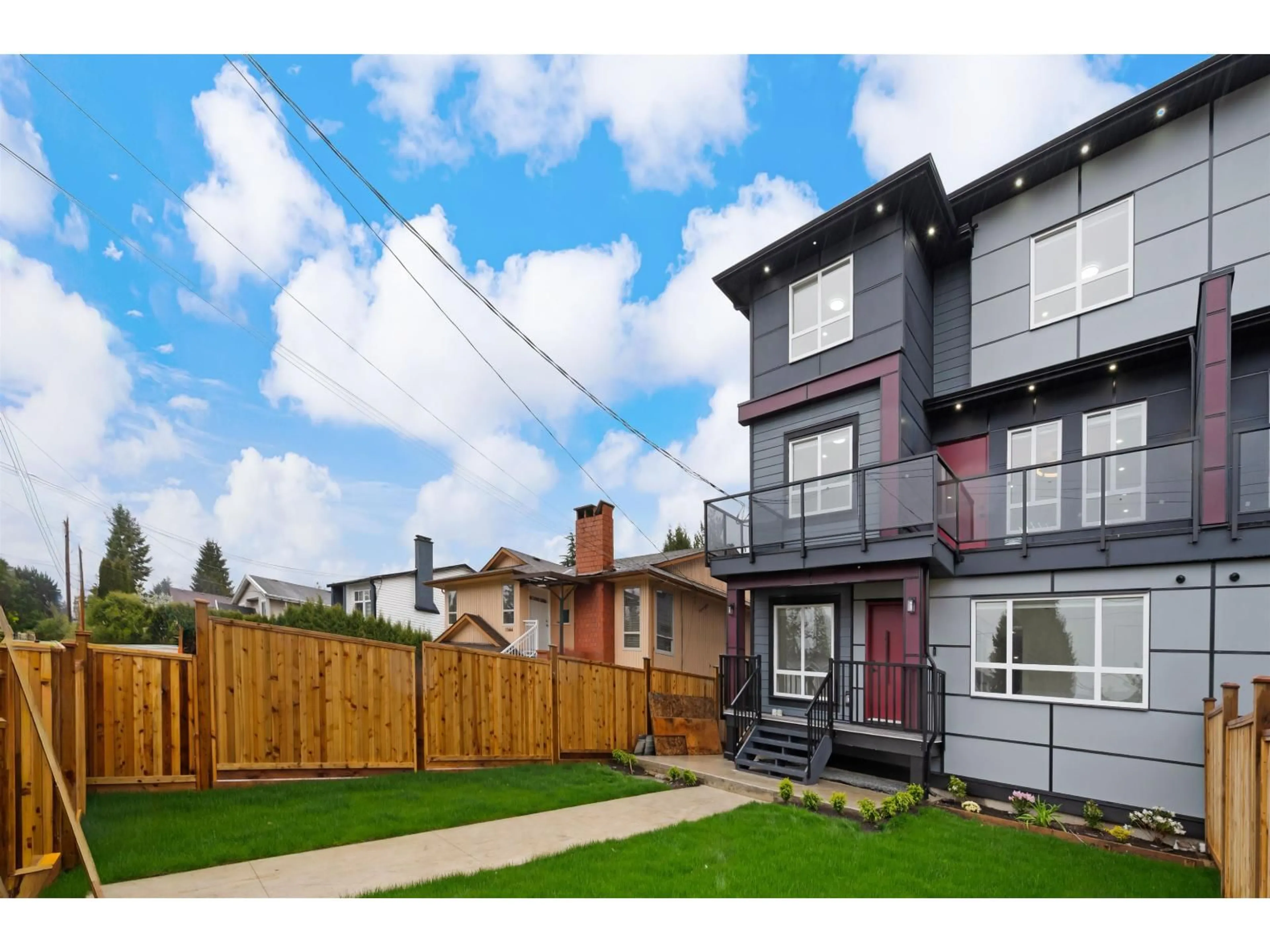 Unknown for 102 - 10432 128 STREET, Surrey British Columbia V3T5J1