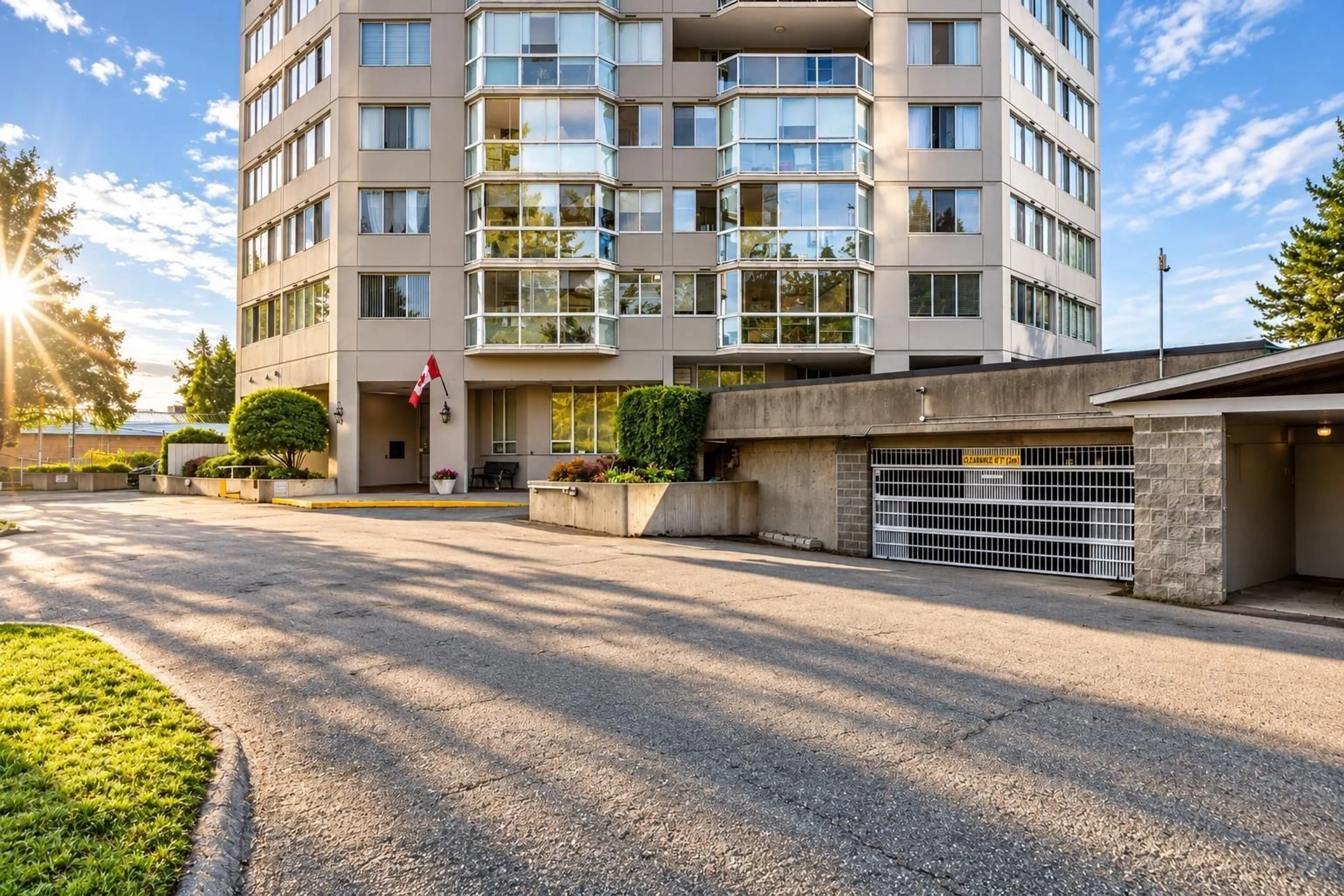 Indoor foyer for 603 - 11881 88 AVENUE, Delta British Columbia V4C8A2
