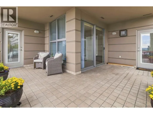405 - 160 13TH STREET, North Vancouver 2