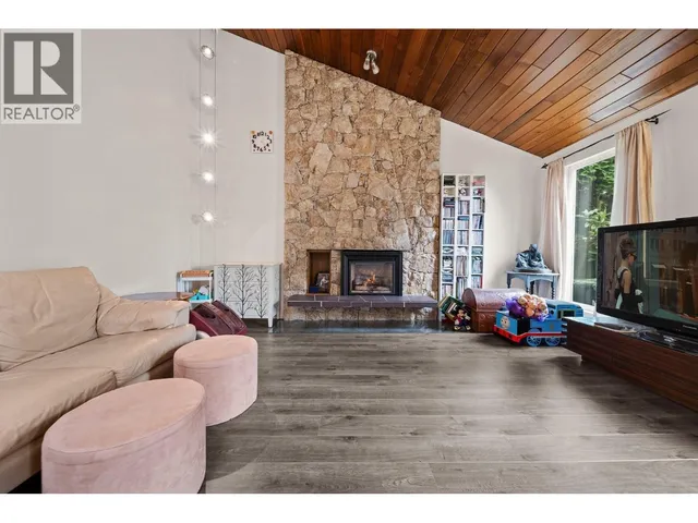 1003 WINDWARD DRIVE, Coquitlam 5