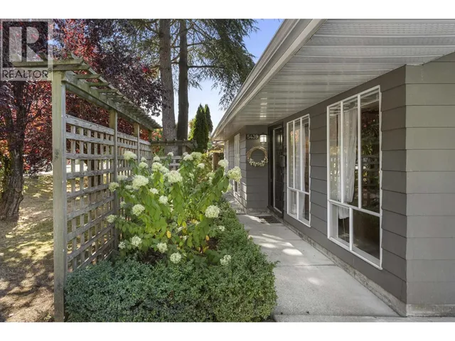 5439 RIVER ROAD, Delta 4