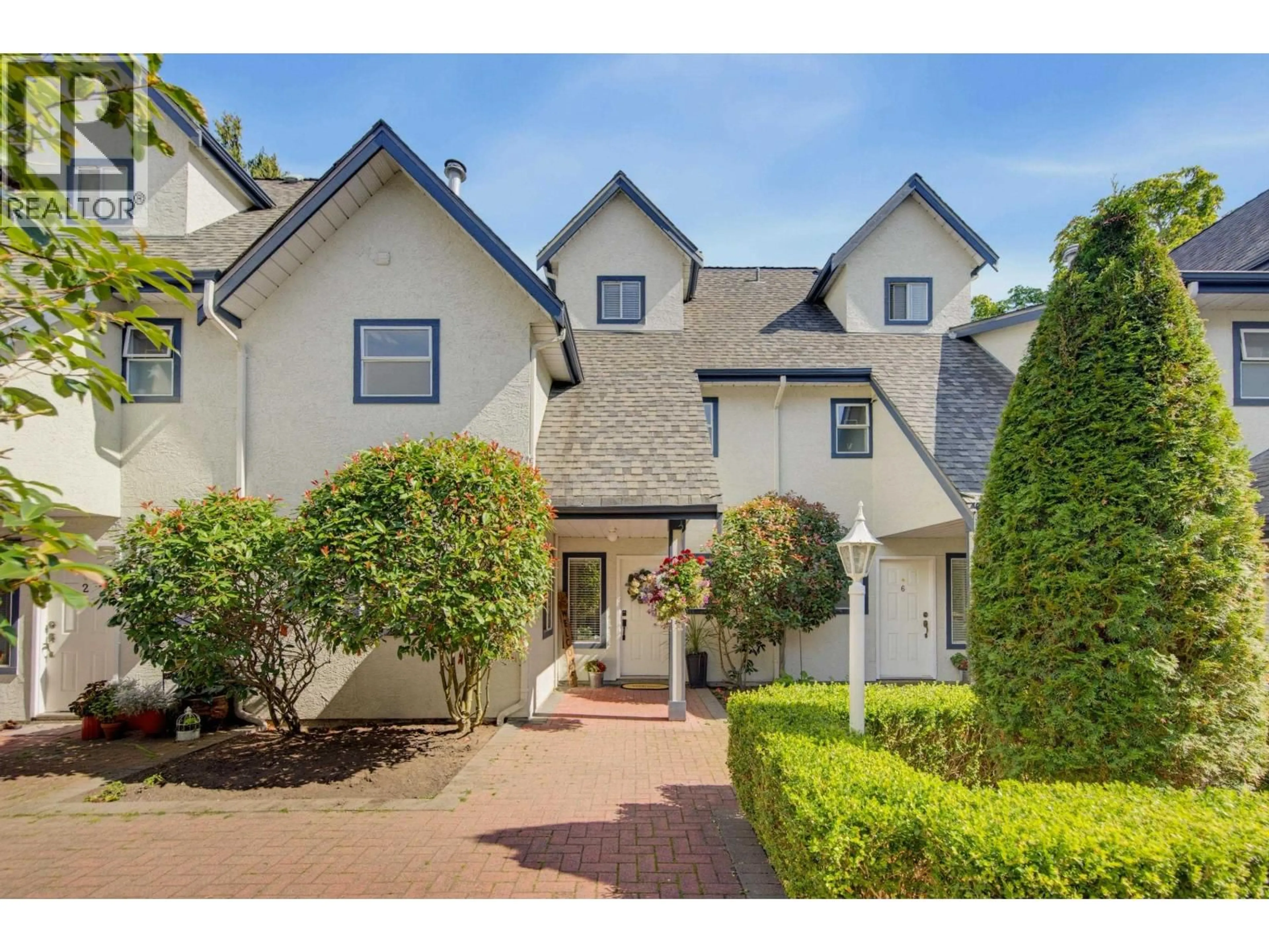 A pic from outside/outdoor area/front of a property/back of a property/a pic from drone, street for 4 - 4890 48 AVENUE, Delta British Columbia V4K1V3