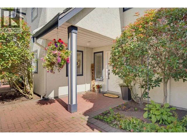 4 - 4890 48 AVENUE, Delta 3