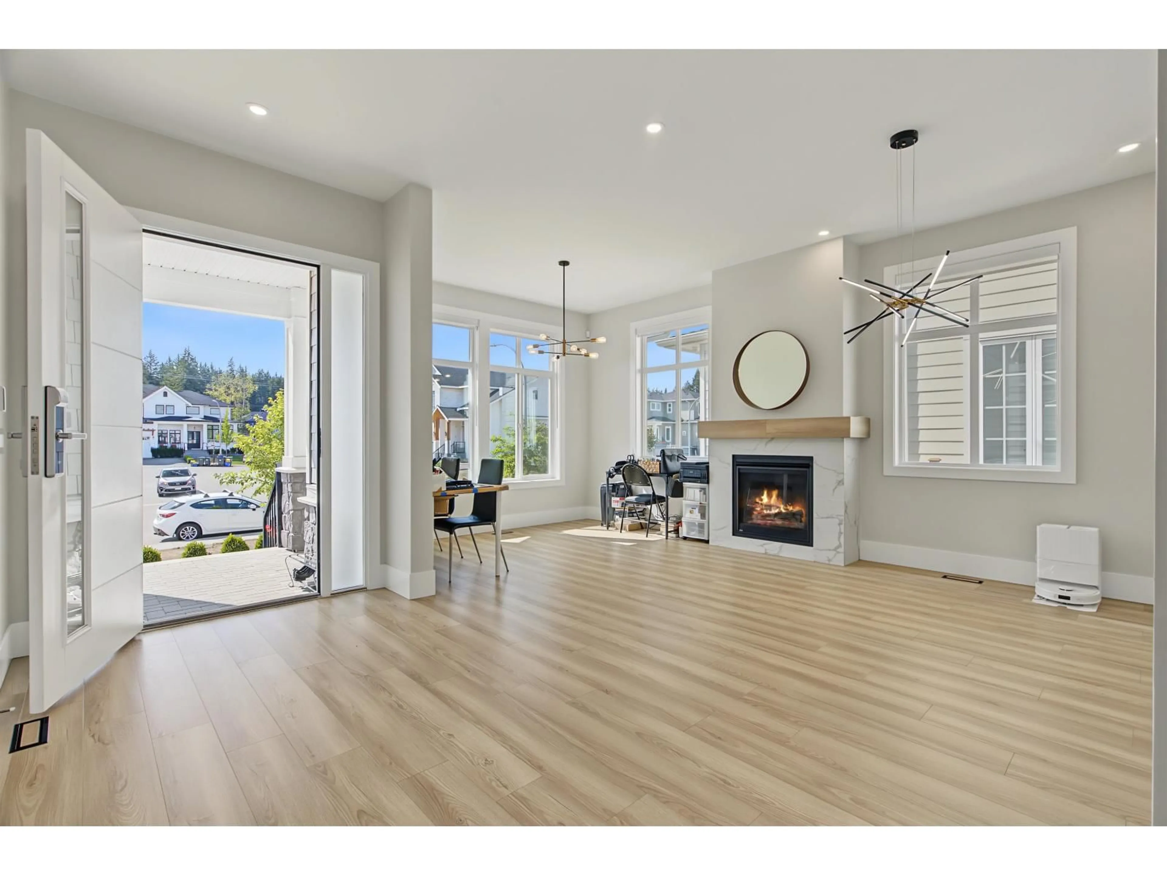 Unknown for 19747 32A AVENUE, Langley British Columbia V3A0N9