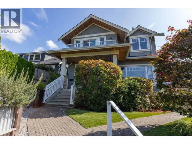 2228 MAHON AVENUE, North Vancouver
