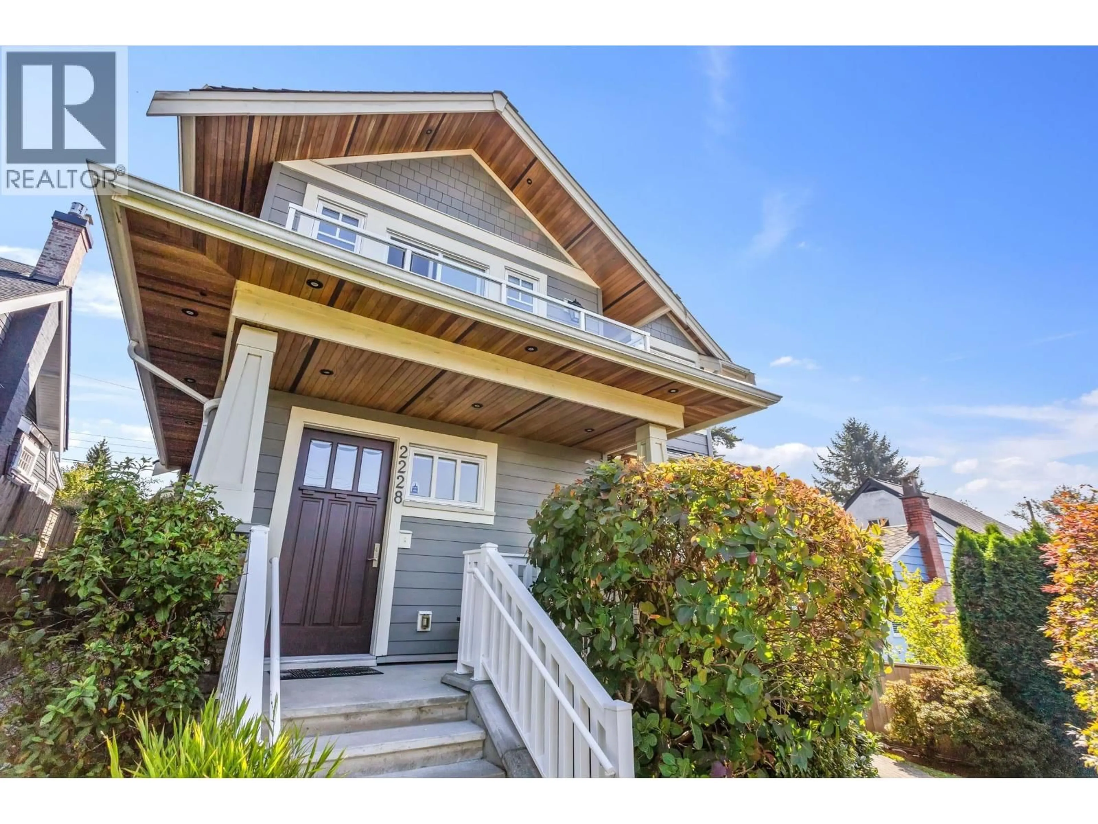 Home with vinyl exterior material, street for 2228 MAHON AVENUE, North Vancouver British Columbia V7M2T9