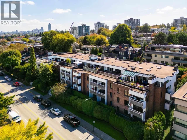 303 - 2450 CORNWALL AVENUE, Vancouver 2