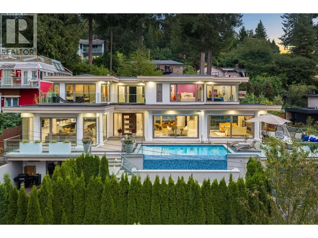 3980 NORWOOD AVENUE, North Vancouver 2
