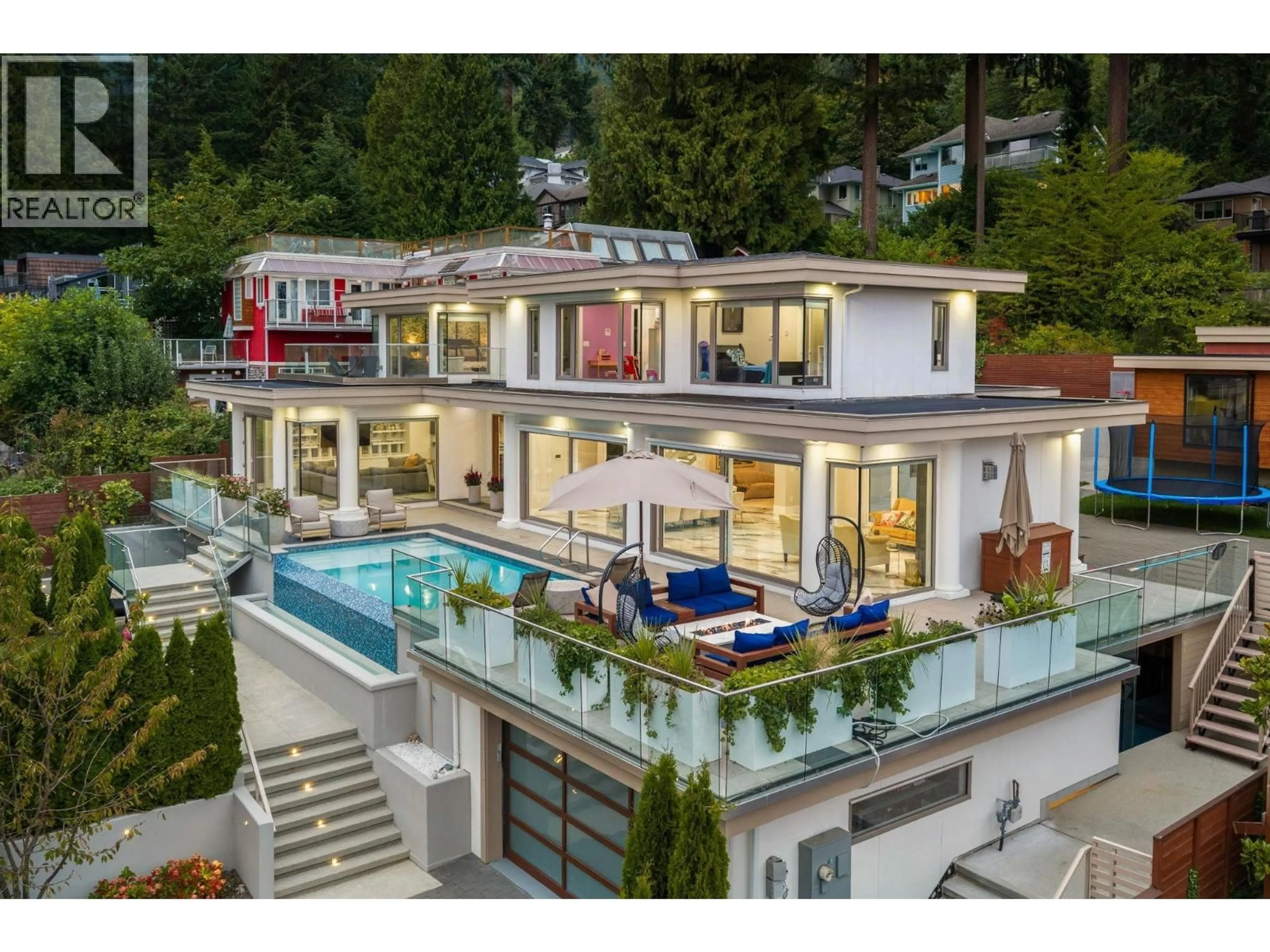 Unknown for 3980 NORWOOD AVENUE, North Vancouver British Columbia V7N3R3