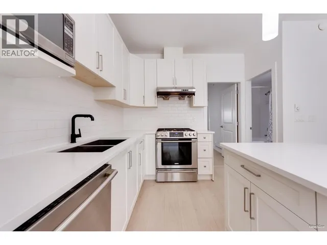 5835 WALES STREET, Vancouver 4