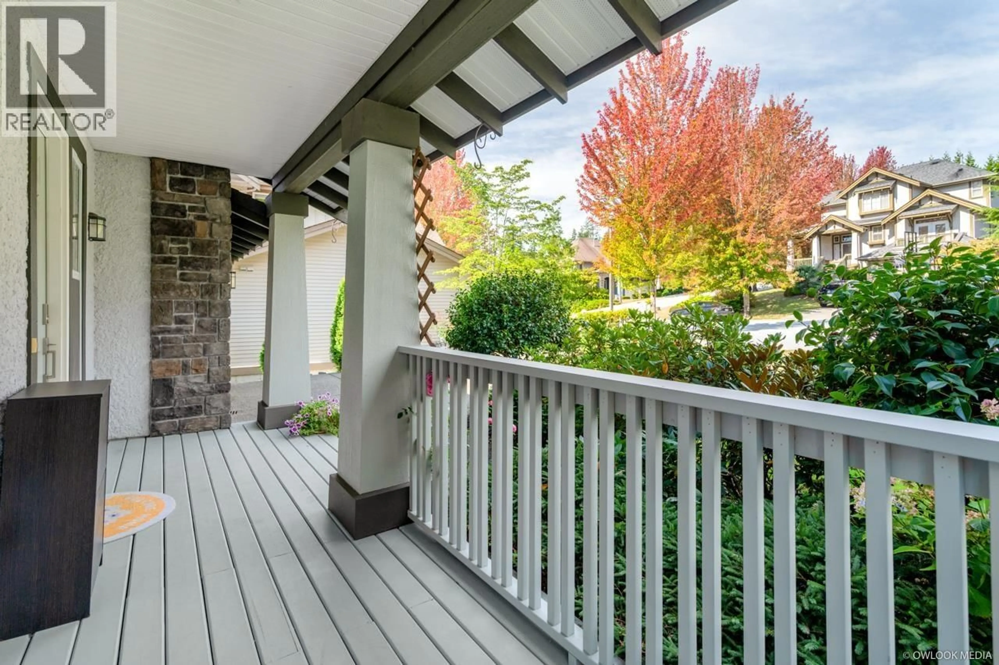 Patio, street for 22 MAPLE COURT, Port Moody British Columbia V3H5M8