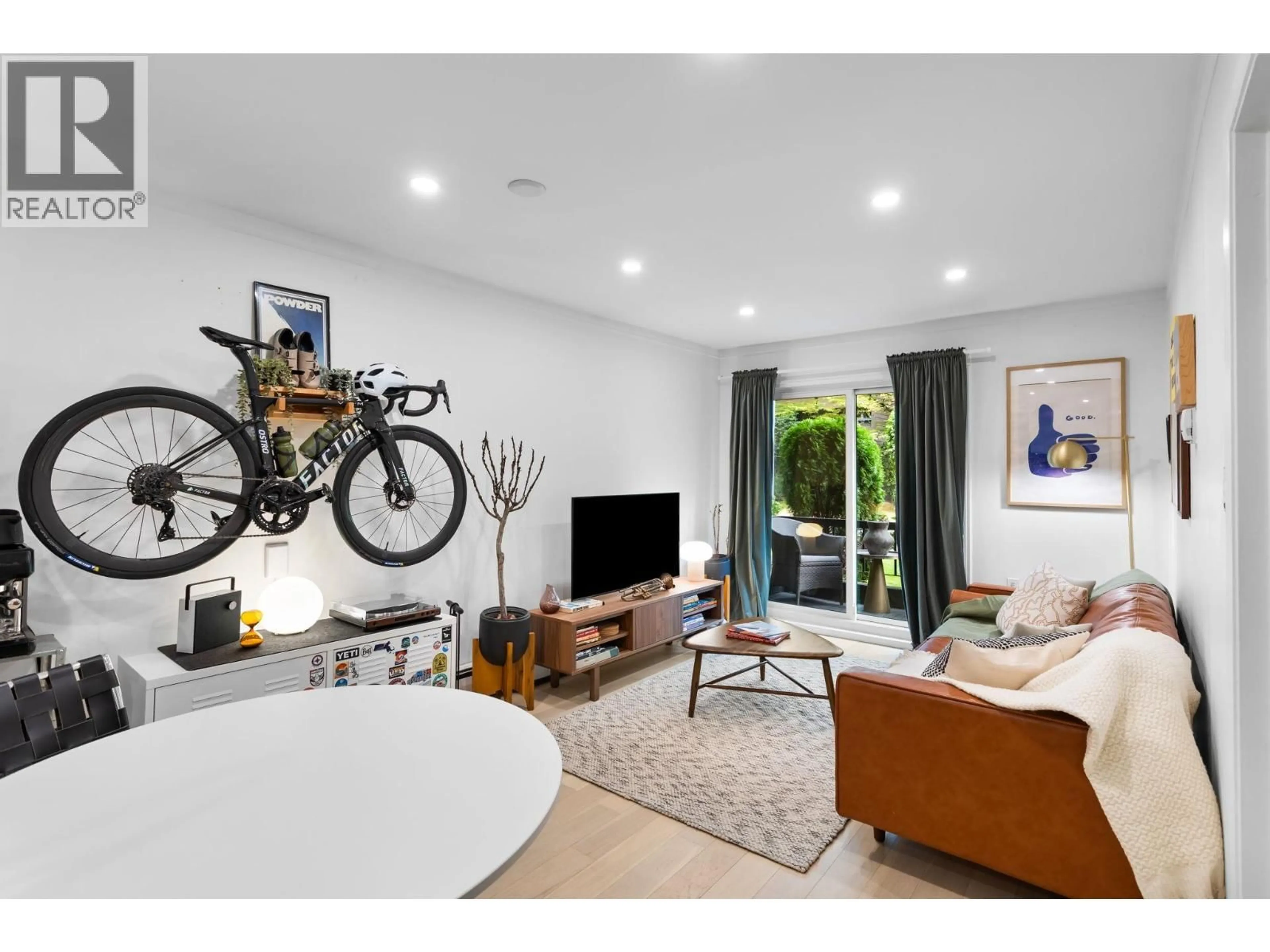 Living room with furniture, unknown for 112 - 1717 13TH AVENUE, Vancouver British Columbia V6J2H2