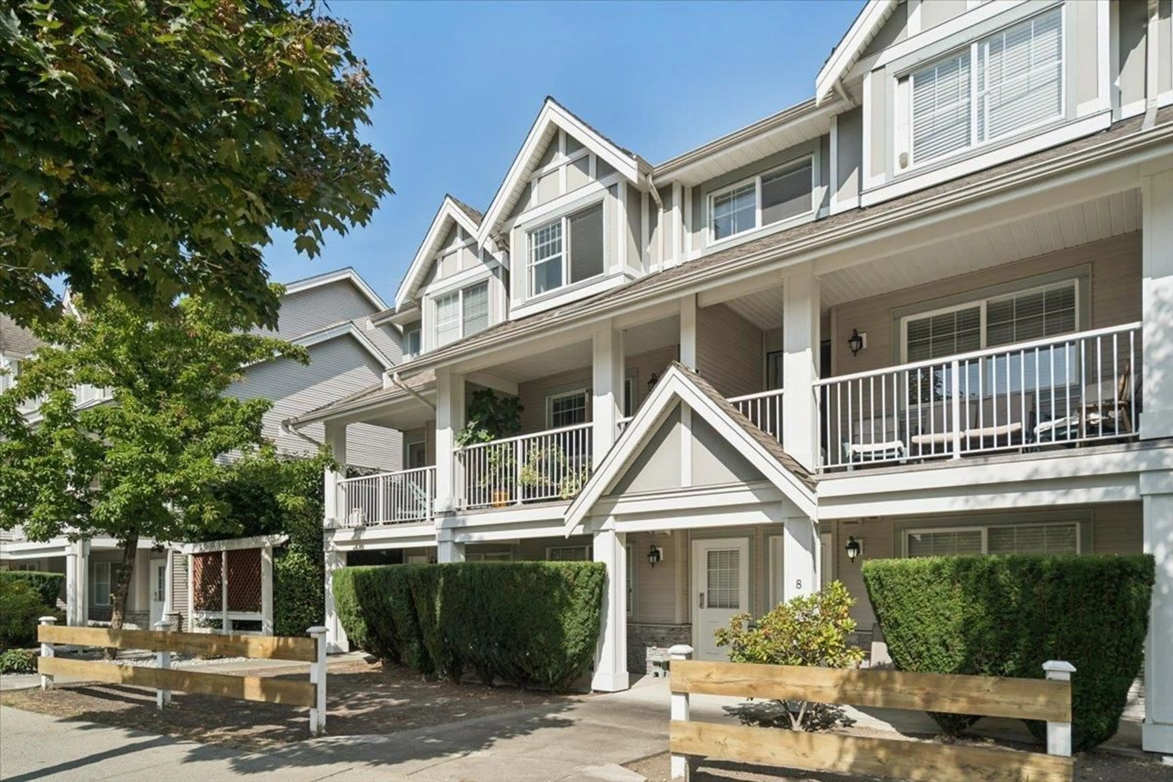 Unknown for 9 - 6555 192A STREET, Surrey British Columbia V4N0A2
