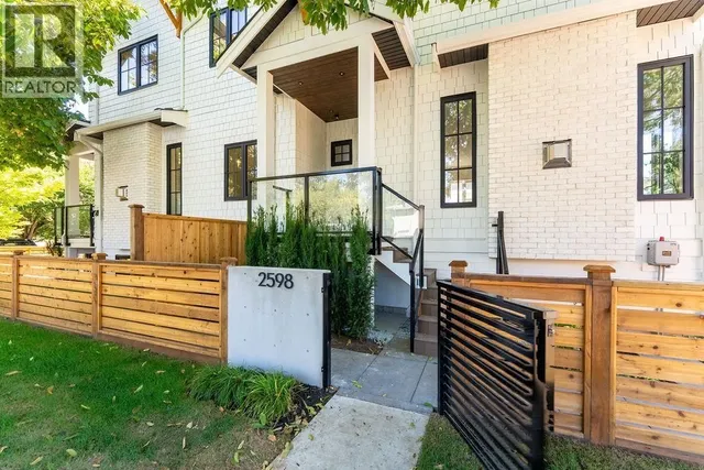 2598 16TH AVENUE, Vancouver 5
