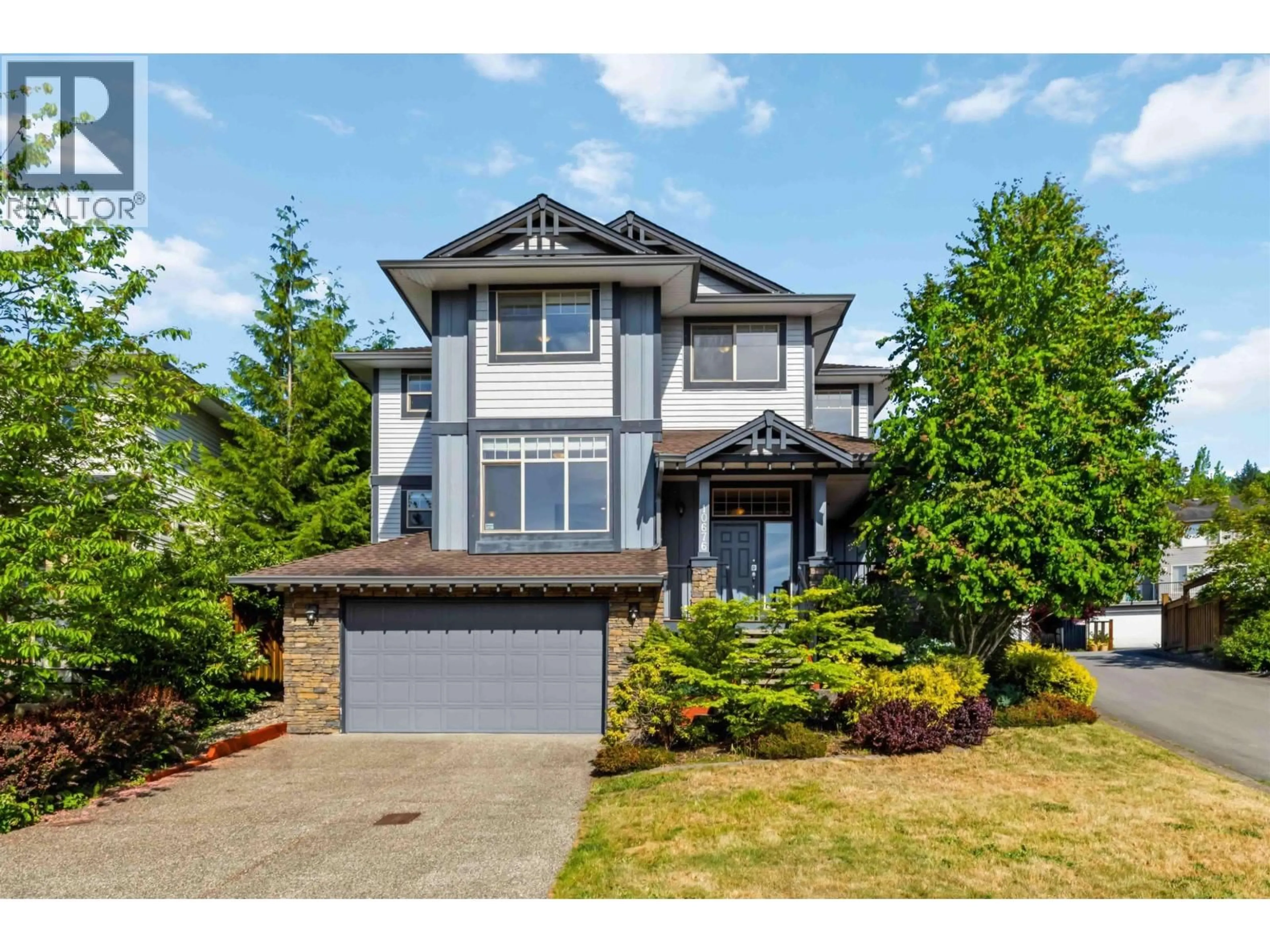 Home with vinyl exterior material, street for 10676 247A STREET, Maple Ridge British Columbia V2W0A6