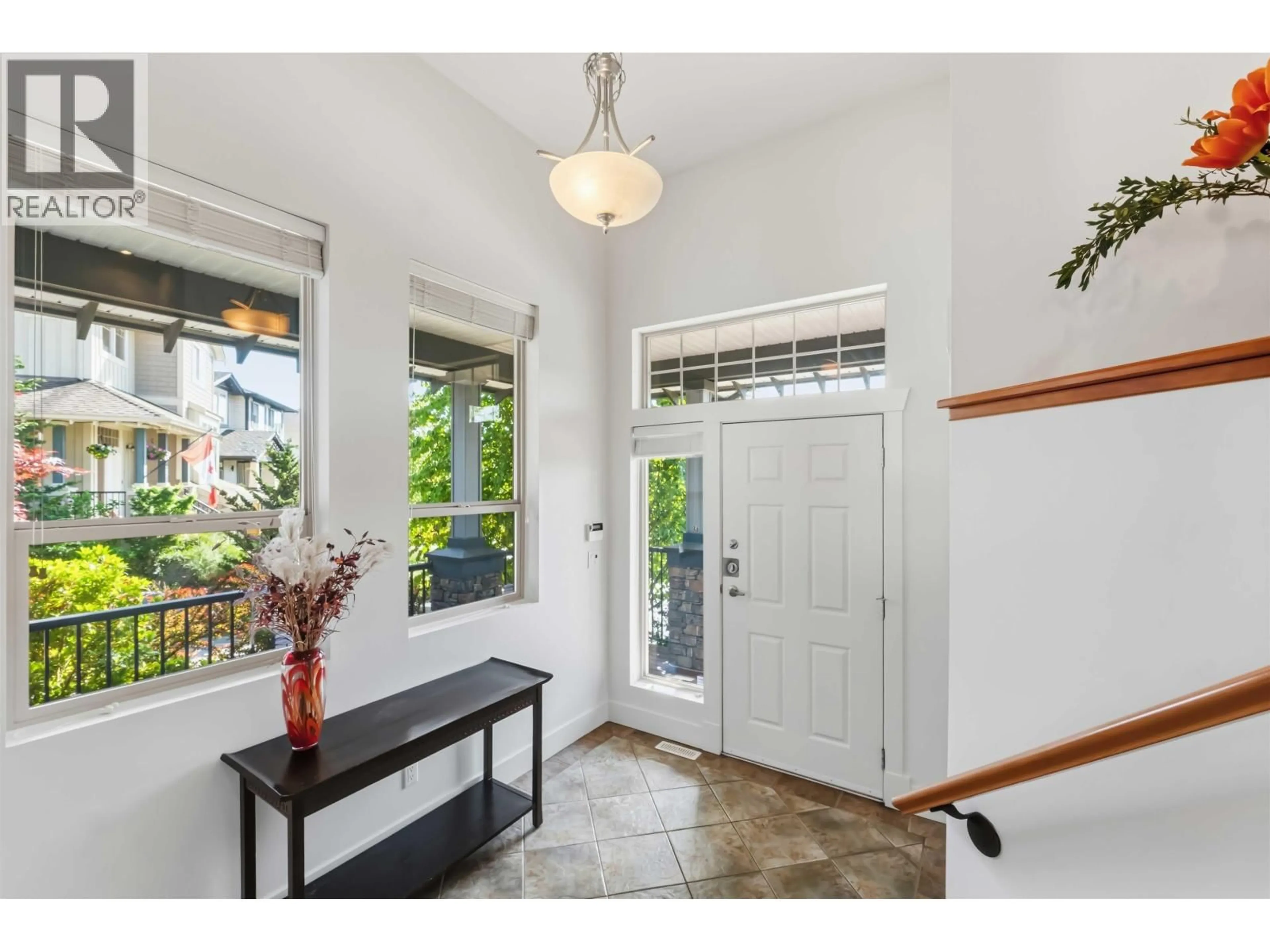 Indoor entryway for 10676 247A STREET, Maple Ridge British Columbia V2W0A6
