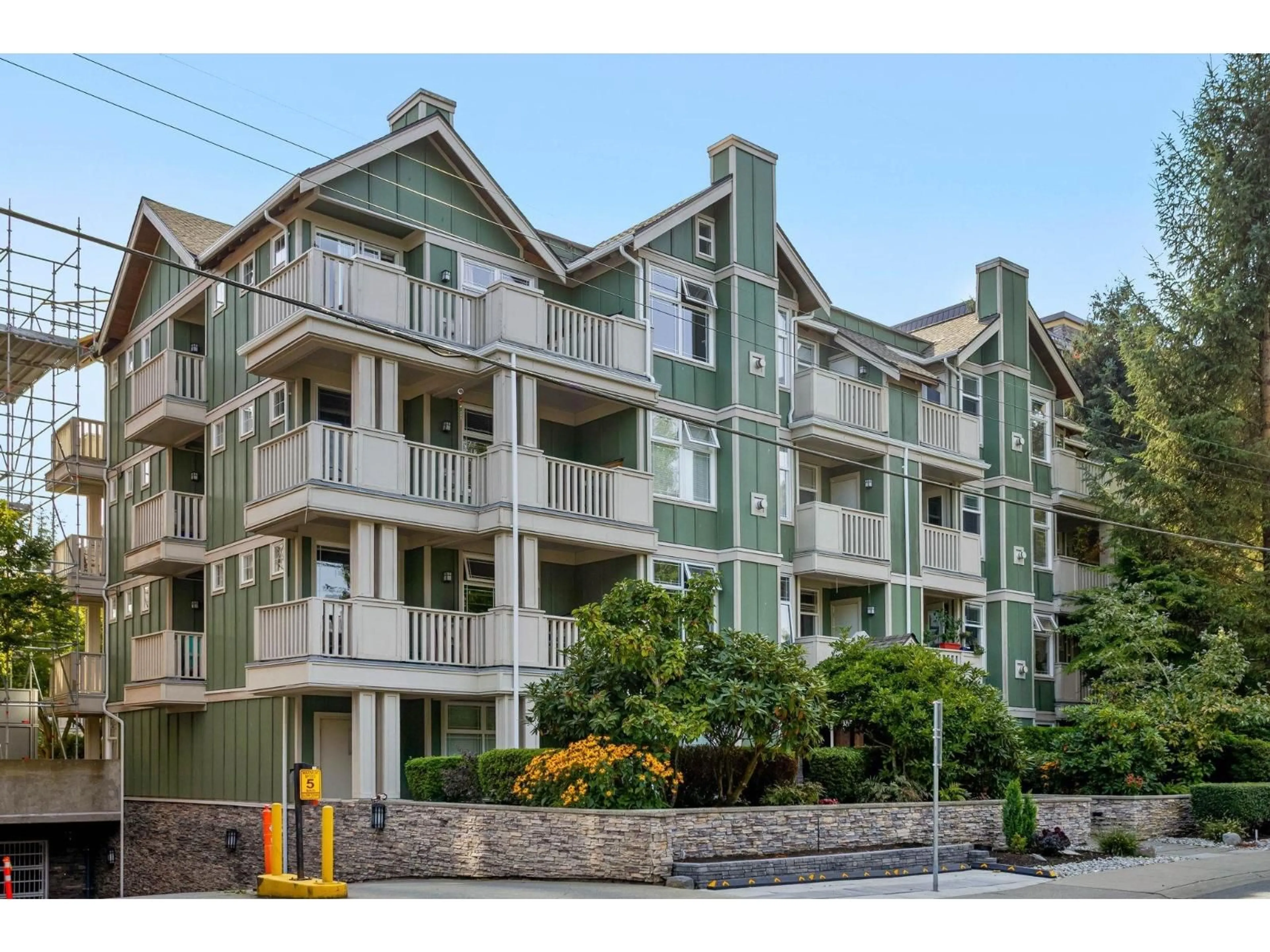 Unknown for 307 - 15350 16A AVENUE AVENUE, Surrey British Columbia V4A1S9
