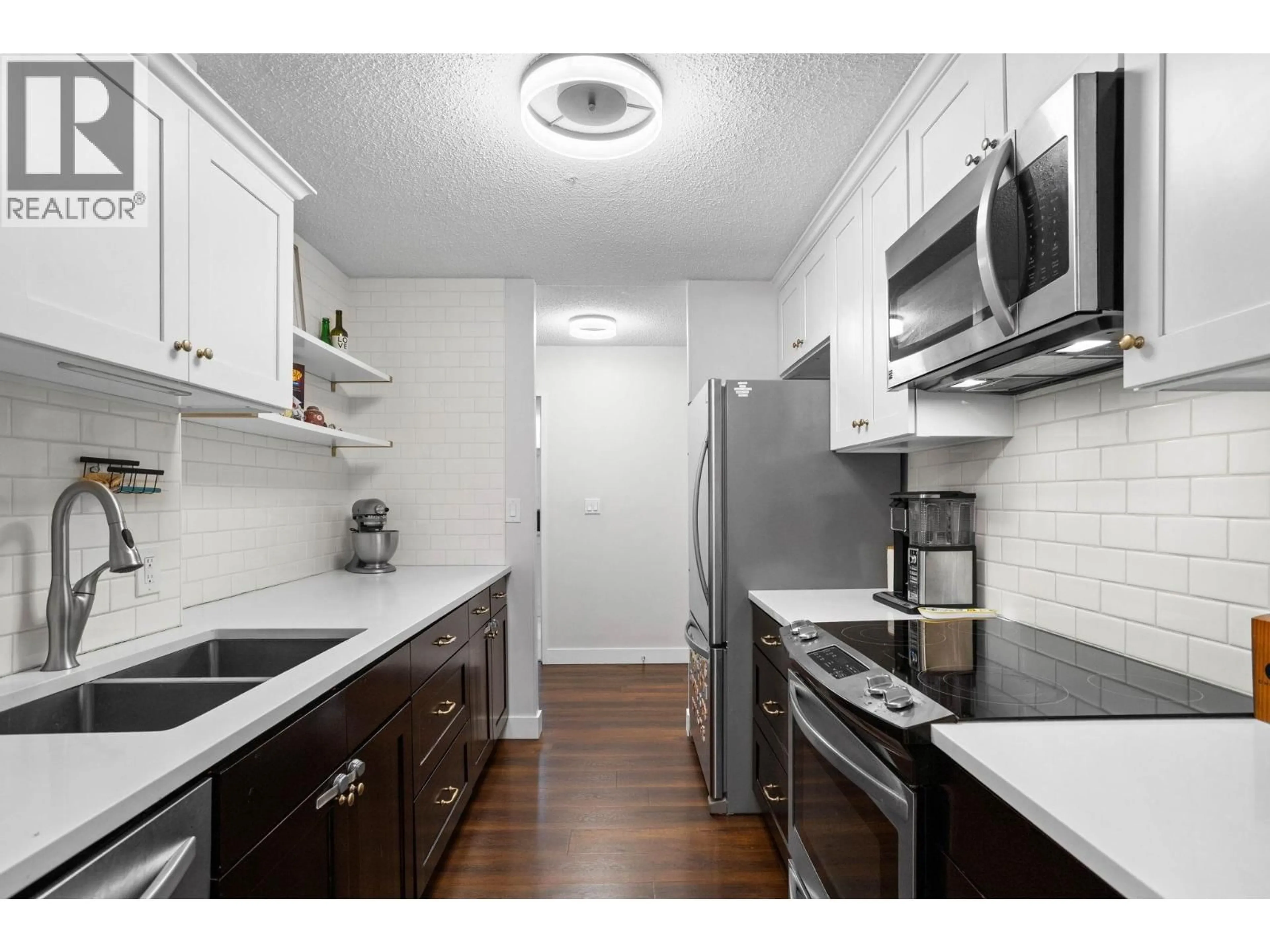 Standard kitchen, unknown for 906 - 2020 BELLWOOD AVENUE, Burnaby British Columbia V5B4P8