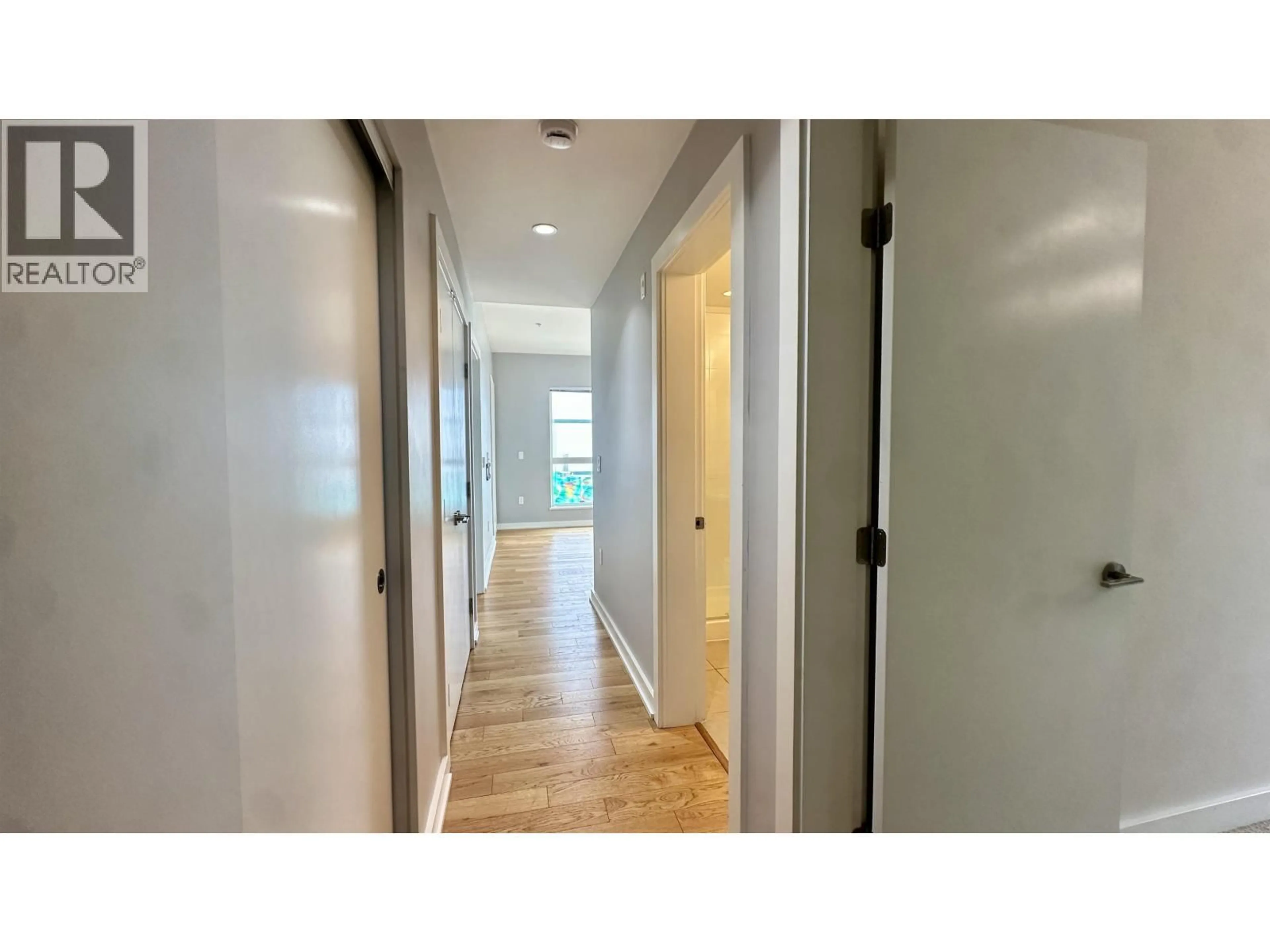 Indoor entryway for 208 - 5311 CEDARBRIDGE WAY, Richmond British Columbia V6X0M3