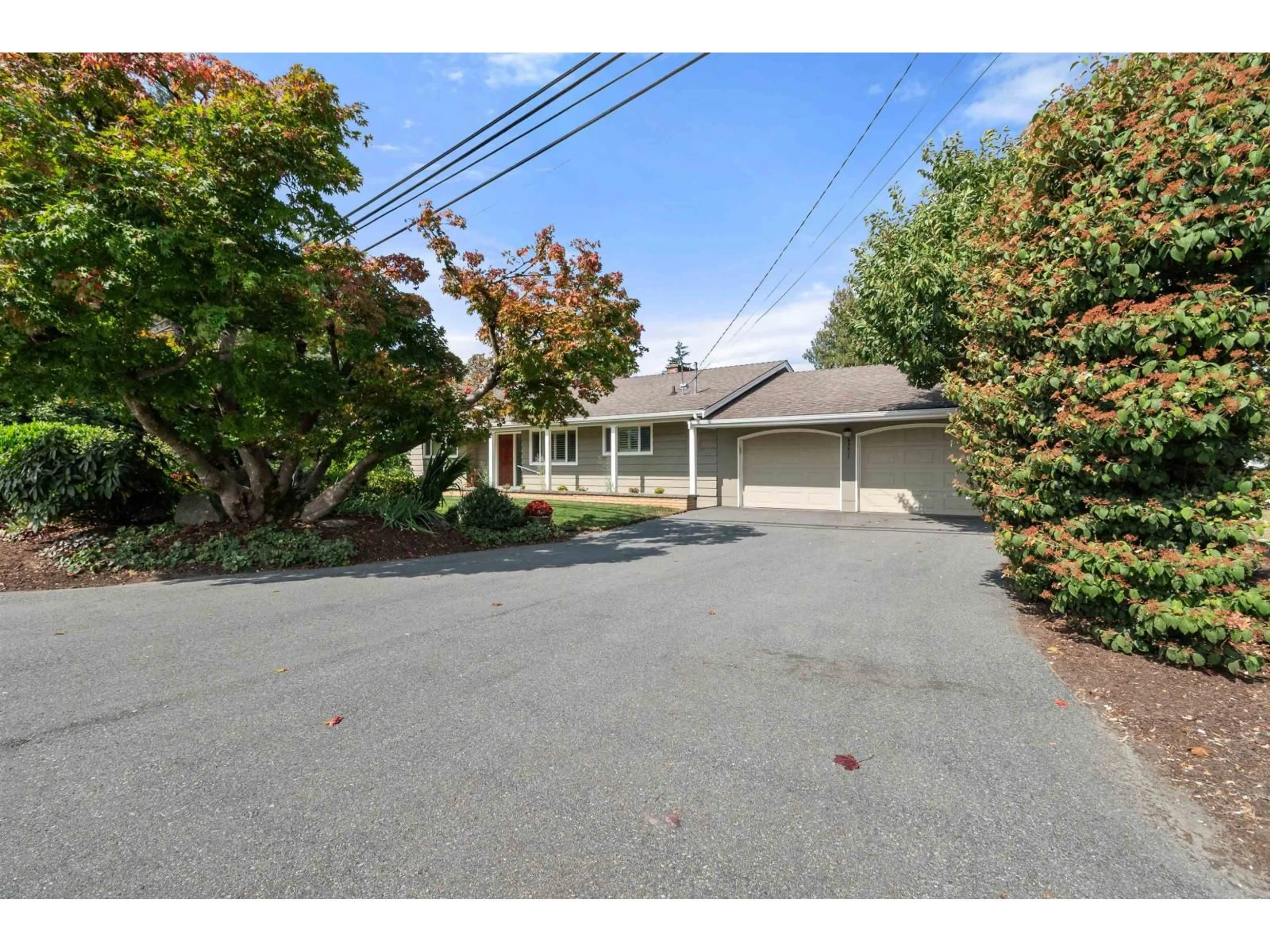 A pic from outside/outdoor area/front of a property/back of a property/a pic from drone, street for 49635 YALE ROAD, Chilliwack British Columbia V4Z0B3