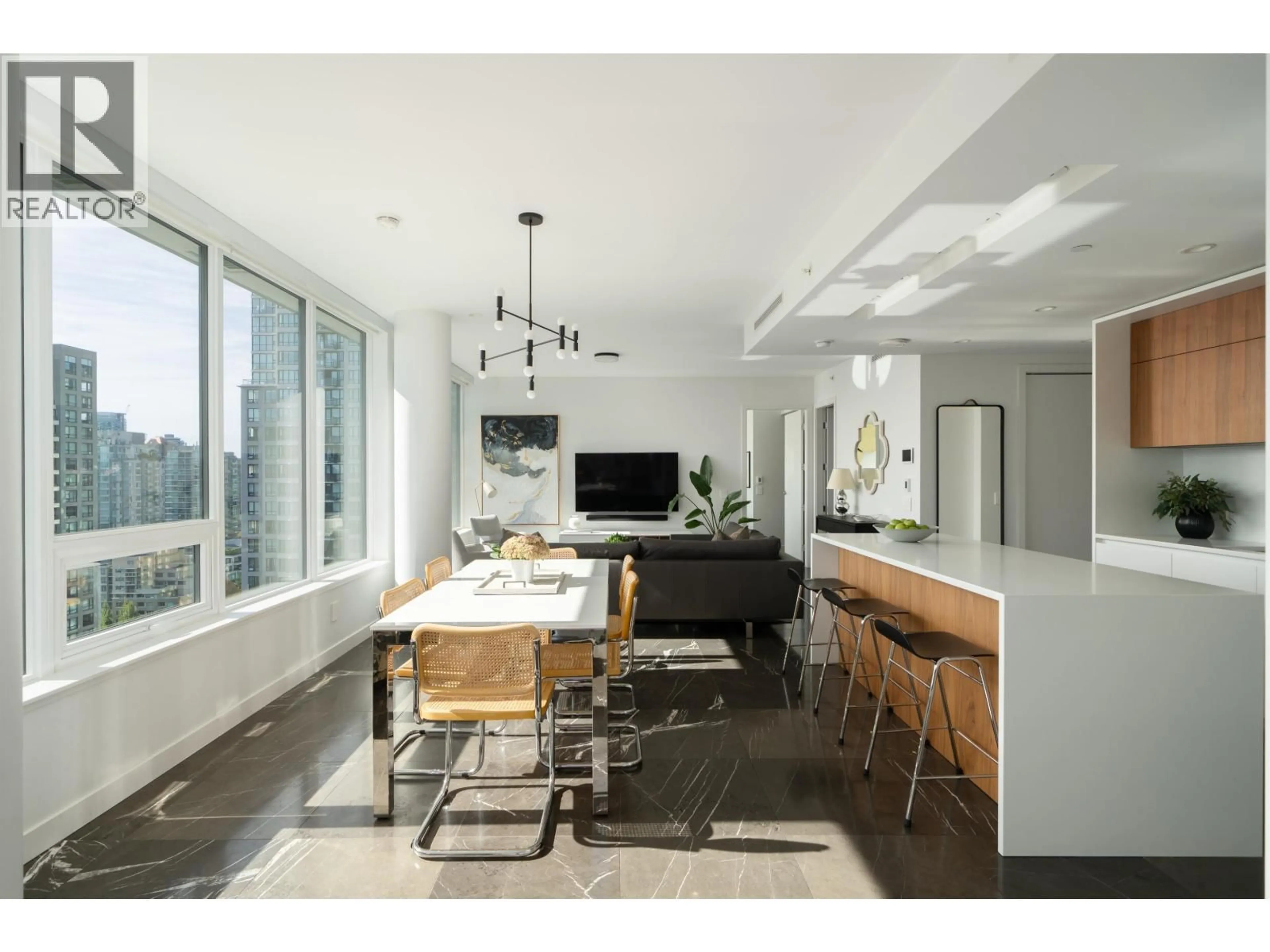 Open concept kitchen, unknown for 2004 - 885 CAMBIE STREET, Vancouver British Columbia V6B0R6