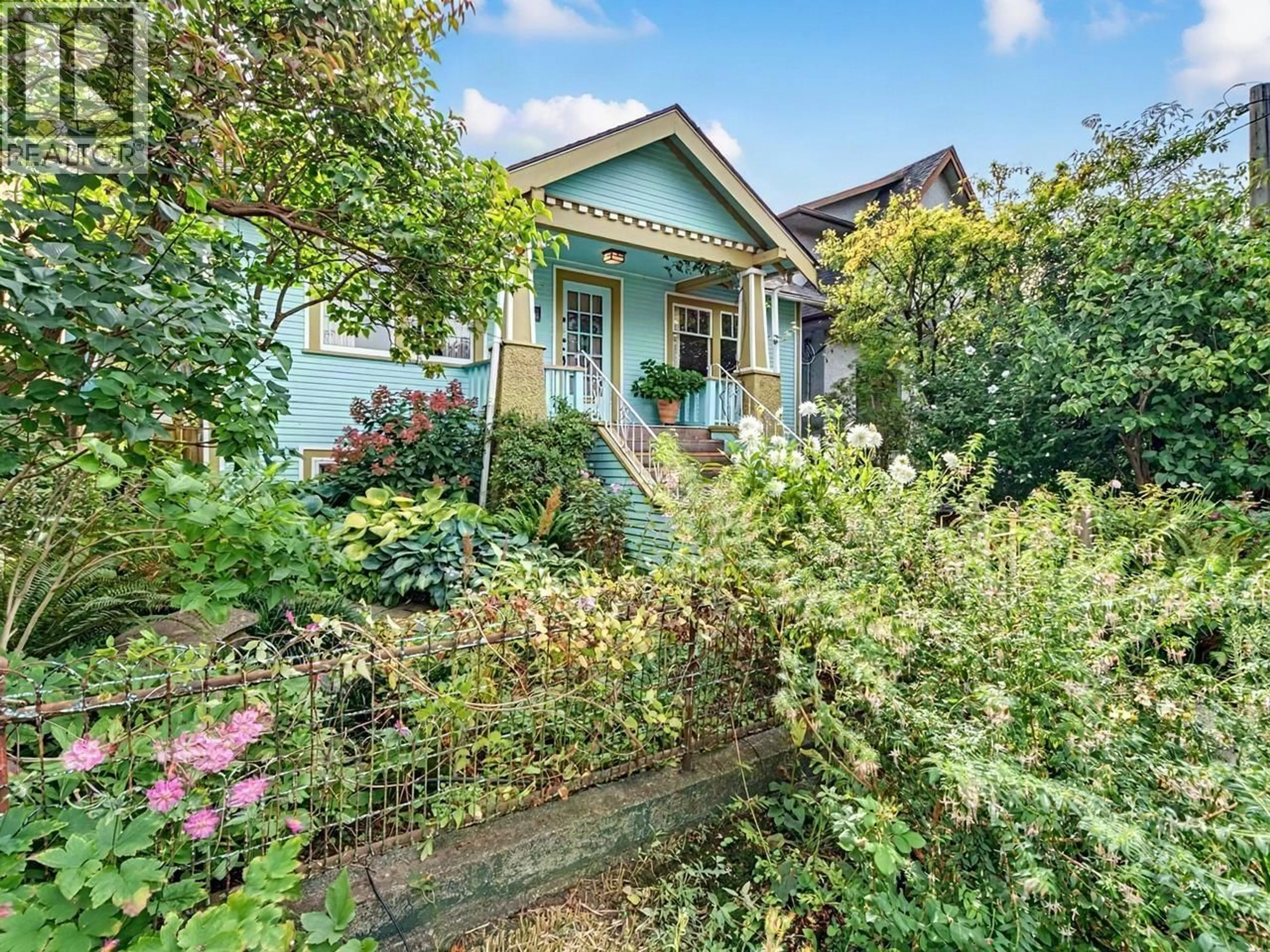 Unknown for 2076 TURNER STREET, Vancouver British Columbia V5L2A3