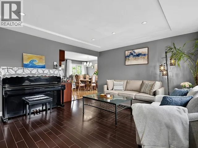 937 KINSAC STREET, Coquitlam 4