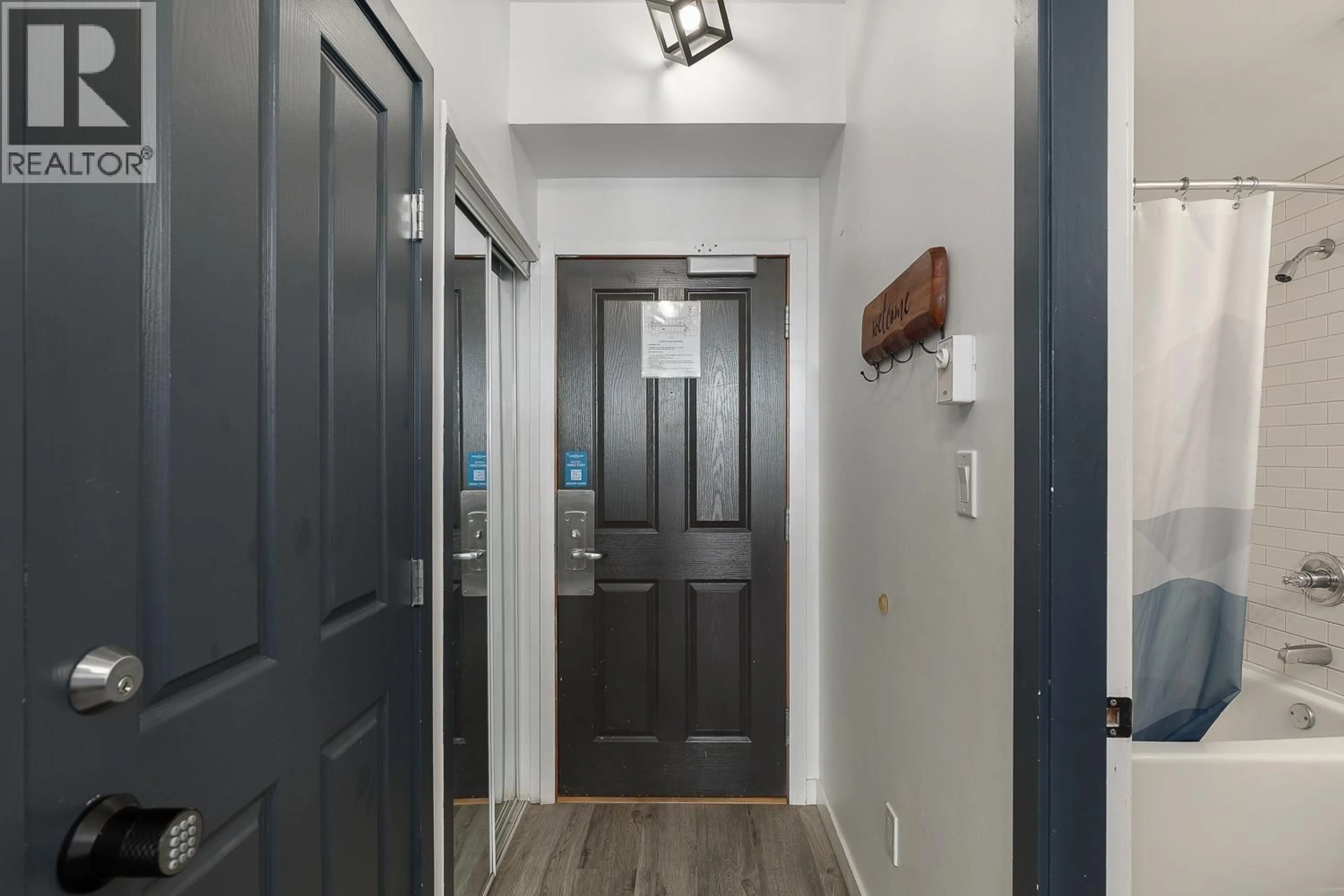 Indoor entryway for 319 - 4369 MAIN STREET, Whistler British Columbia V8E1B7
