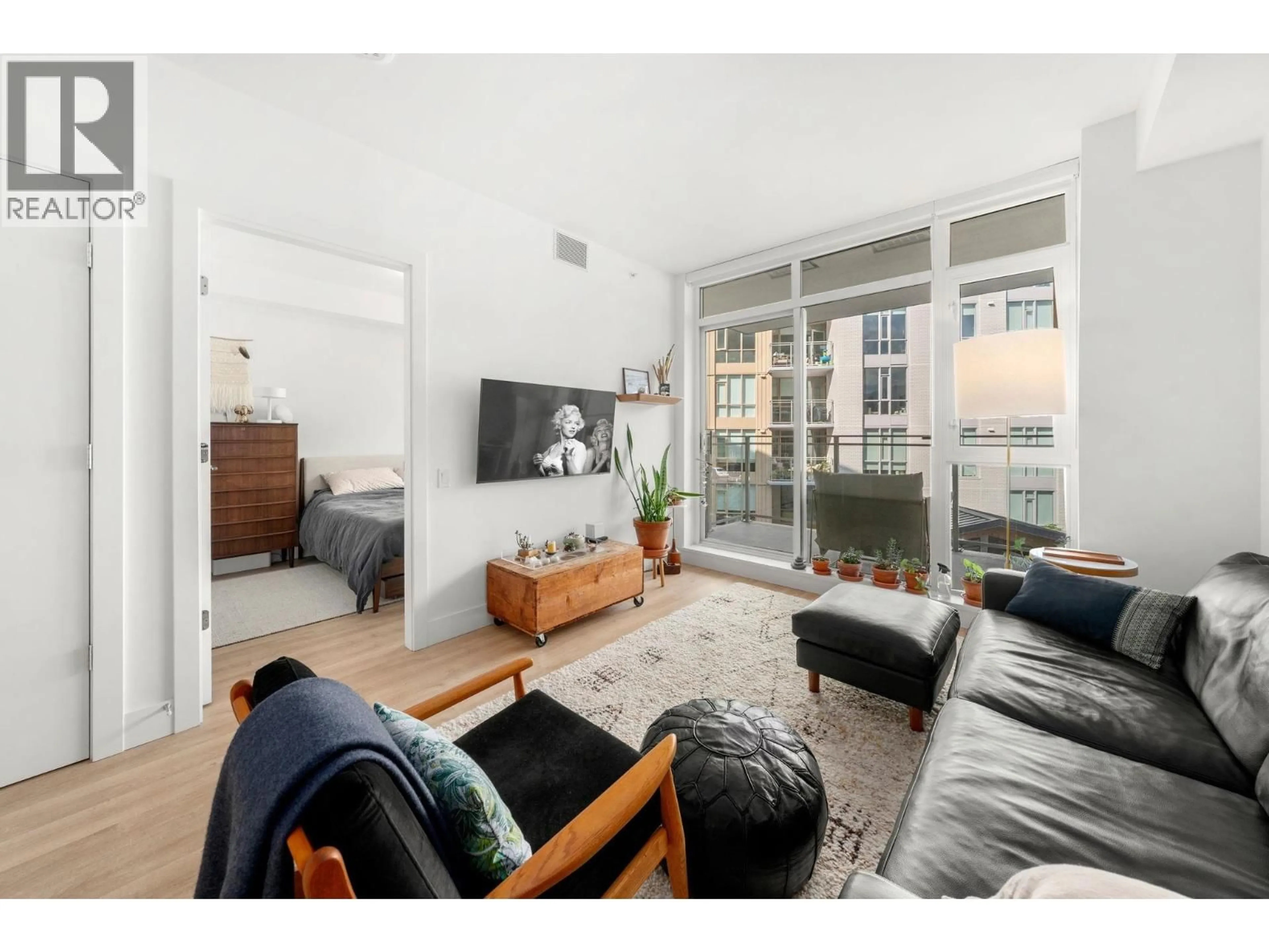 Living room with furniture, unknown for 405 - 2385 EMERY COURT, North Vancouver British Columbia V7J1P9